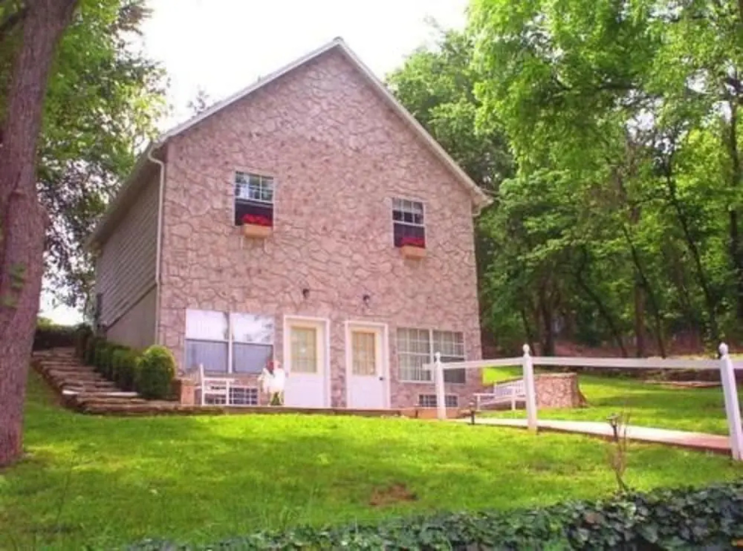 The Queen Anne House Bed and Breakfast