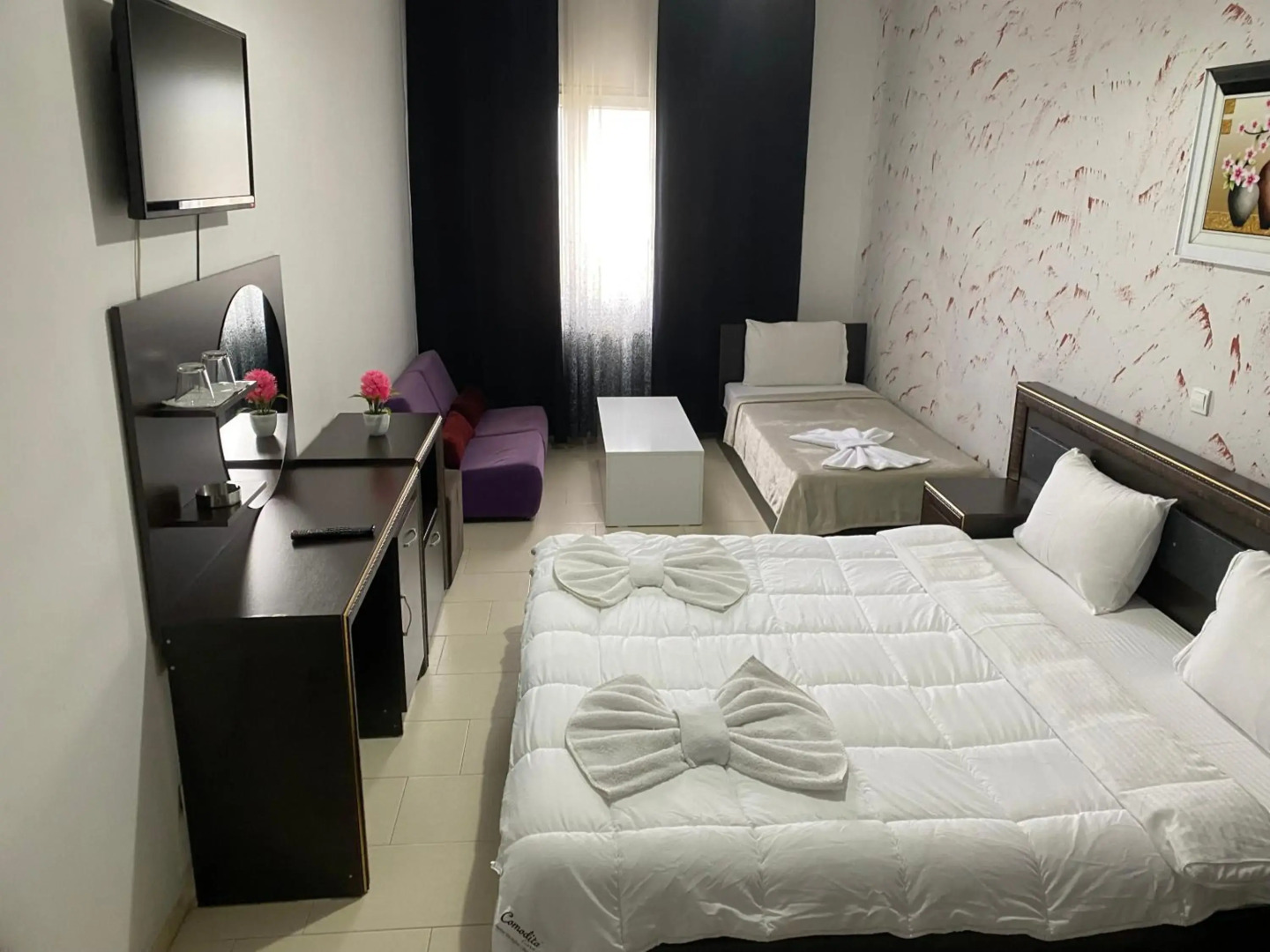 Hotel Yal Restaurant