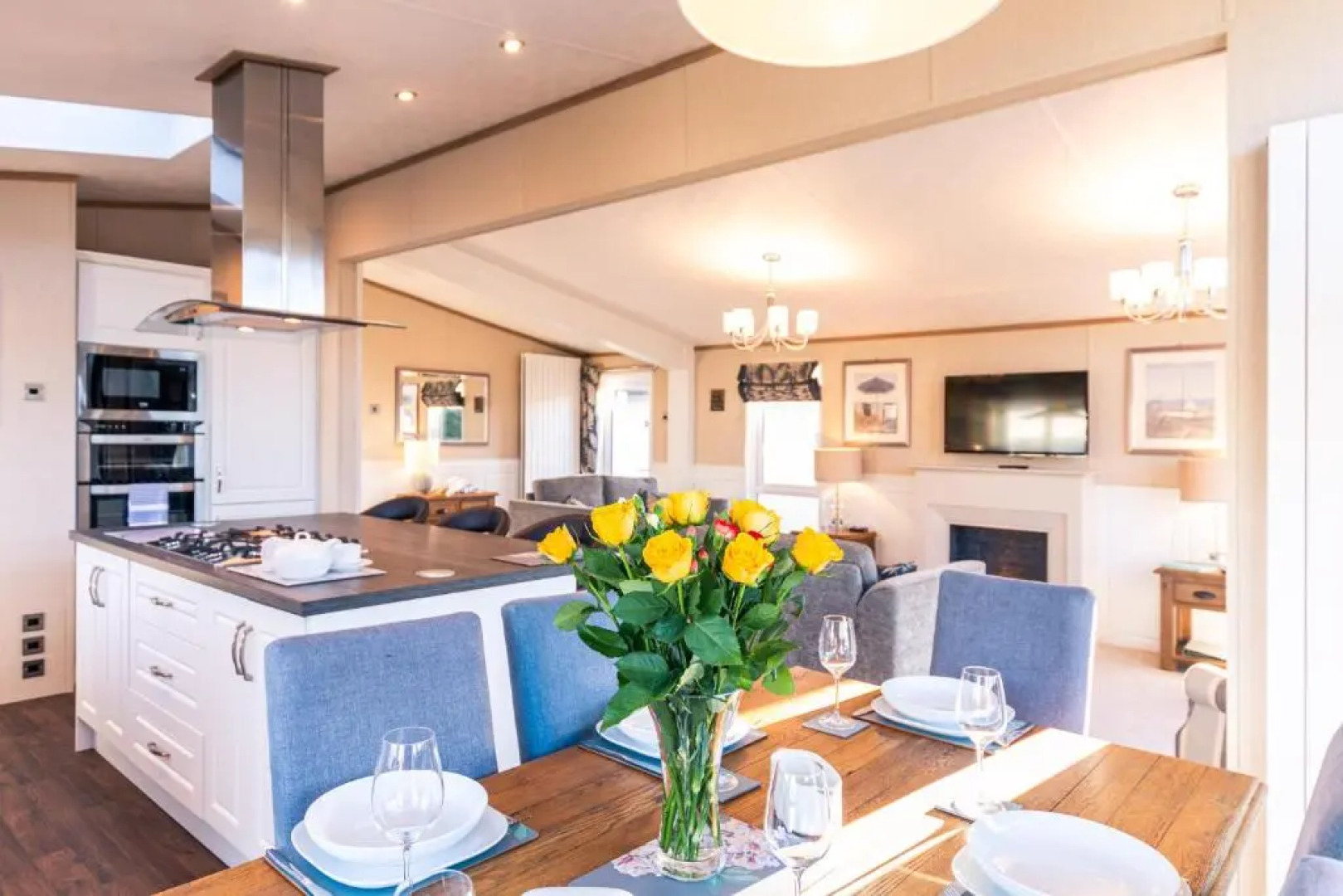 Lakeside Gem with Hot Tub