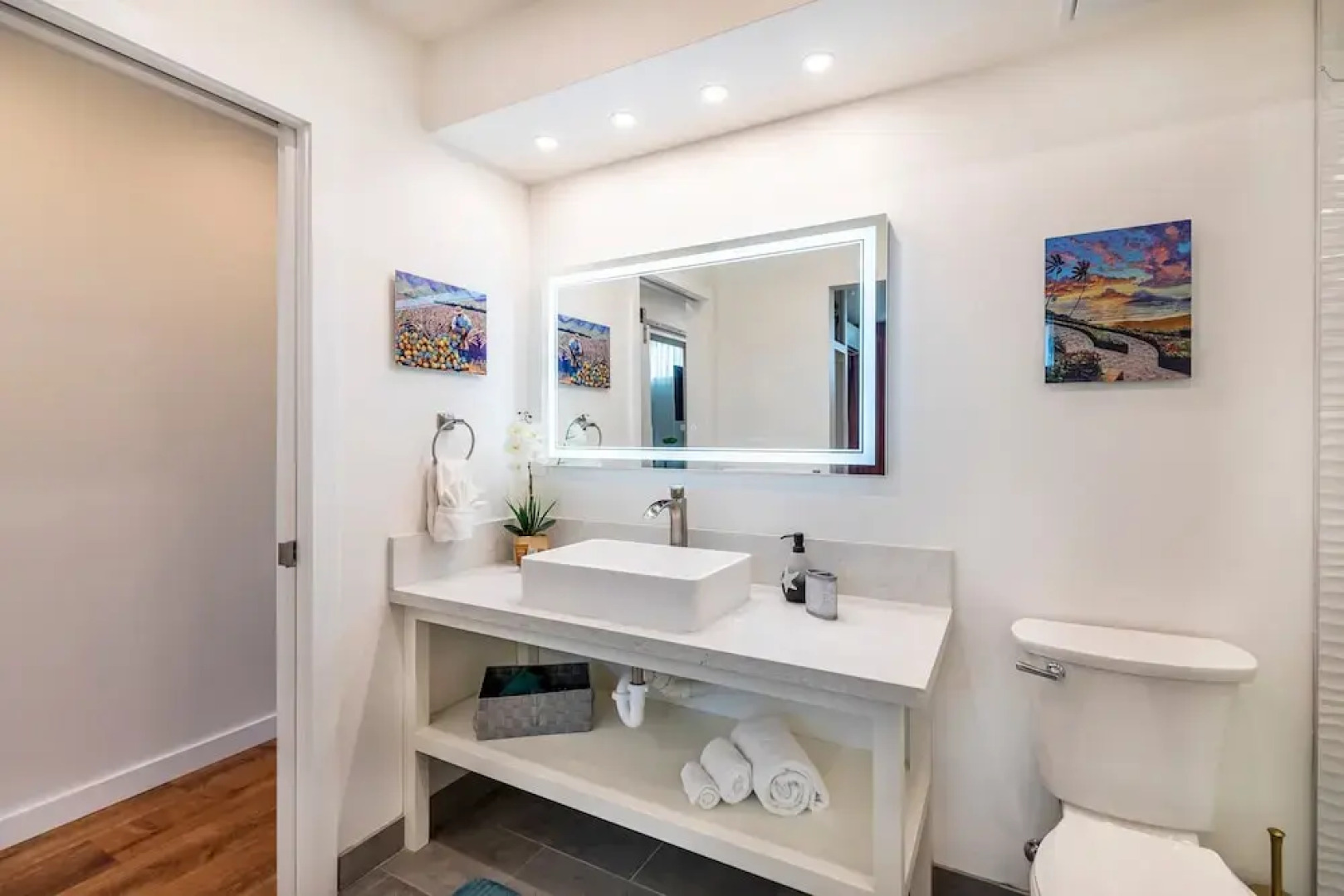 Kuau Plaza Paia Condo with Parking