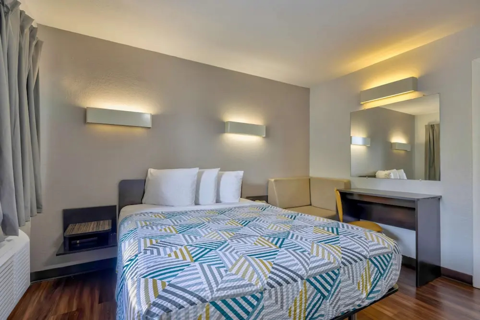Travelodge/motel 6 Oshkosh