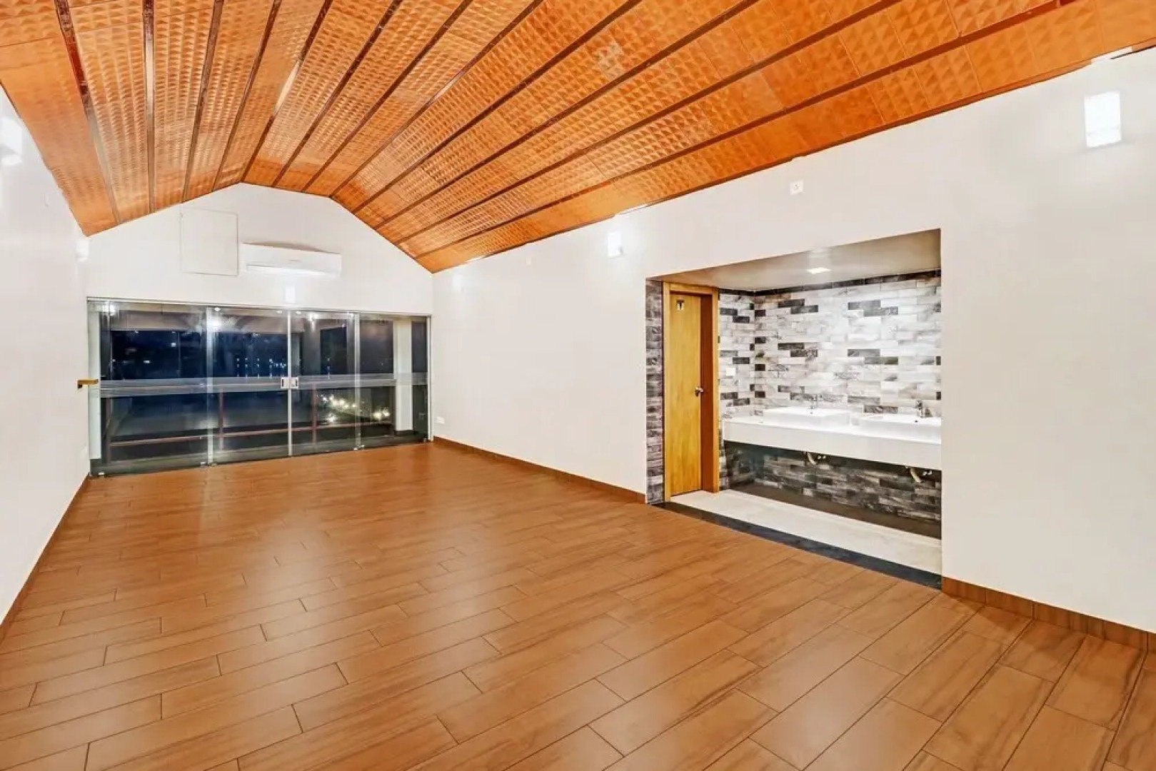 Townhouse OAK Edassery's Sealine Villa Stay