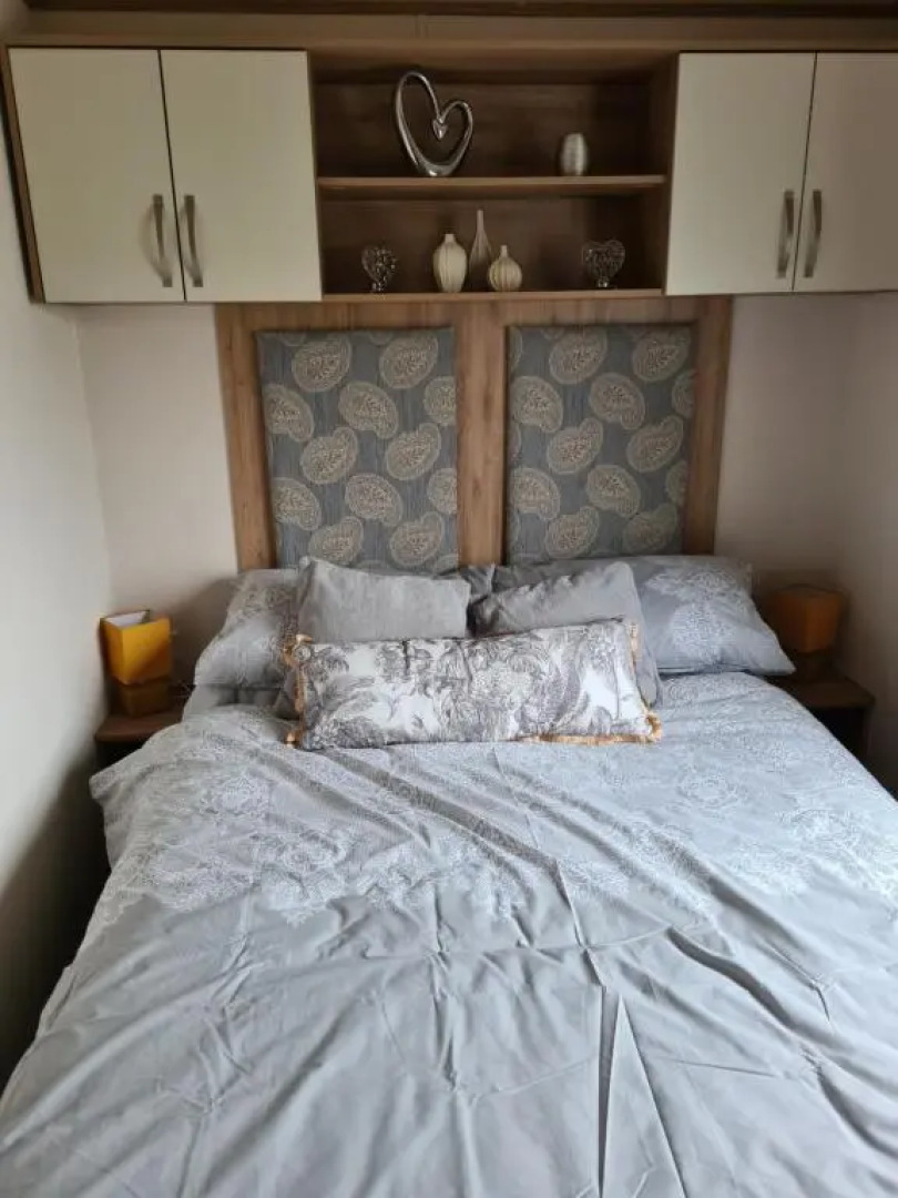 Hot tub hols 3 bed caravan at 42 Kingfisher Court