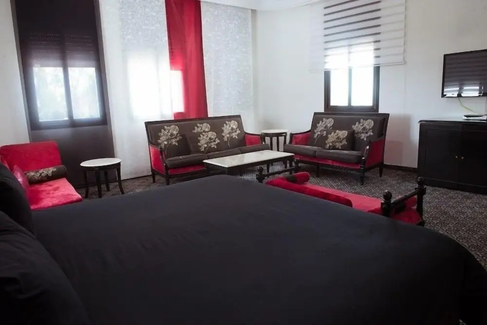 Park Regency Suite Hotel