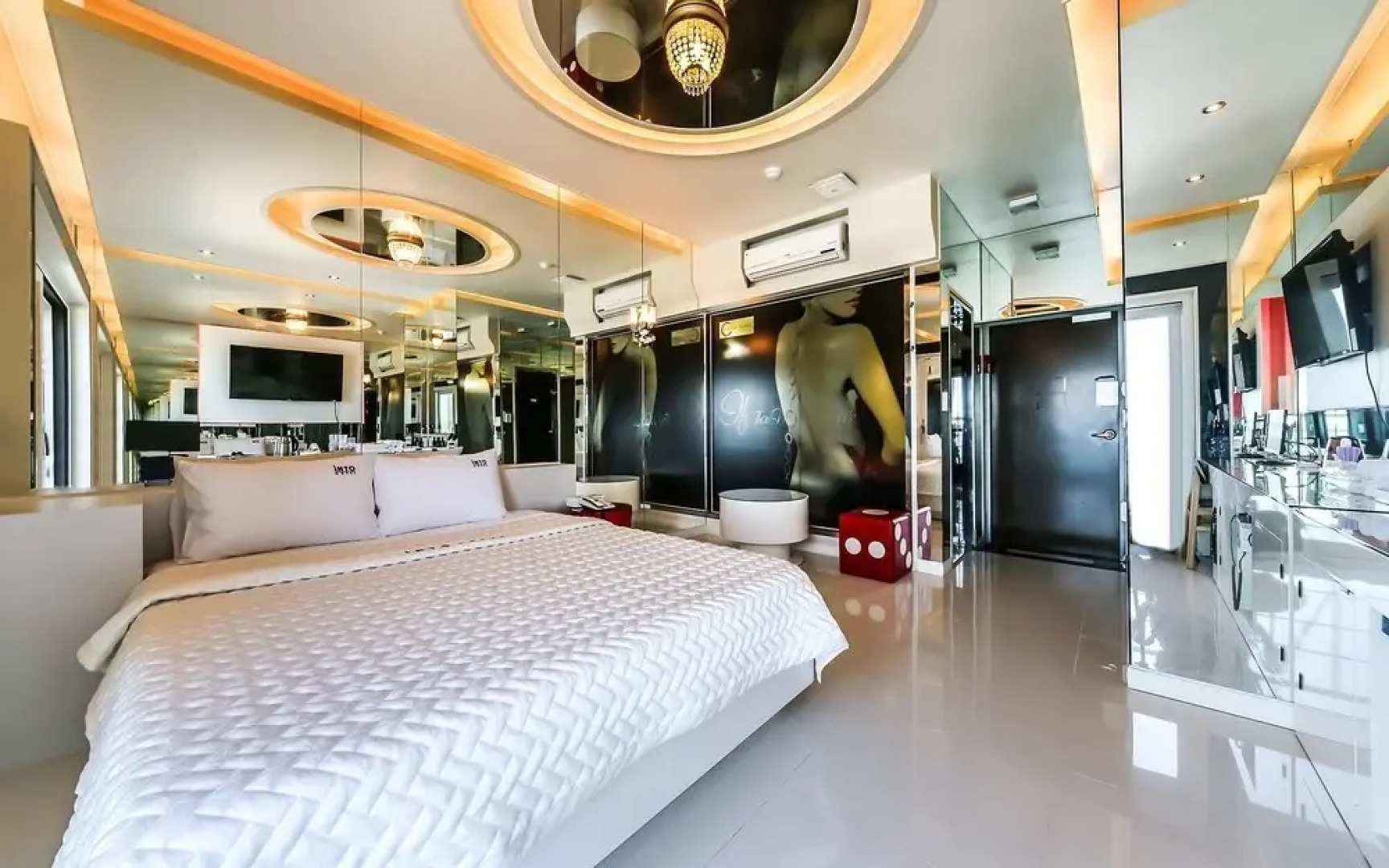 Yeongdeok Ganggu Port Into