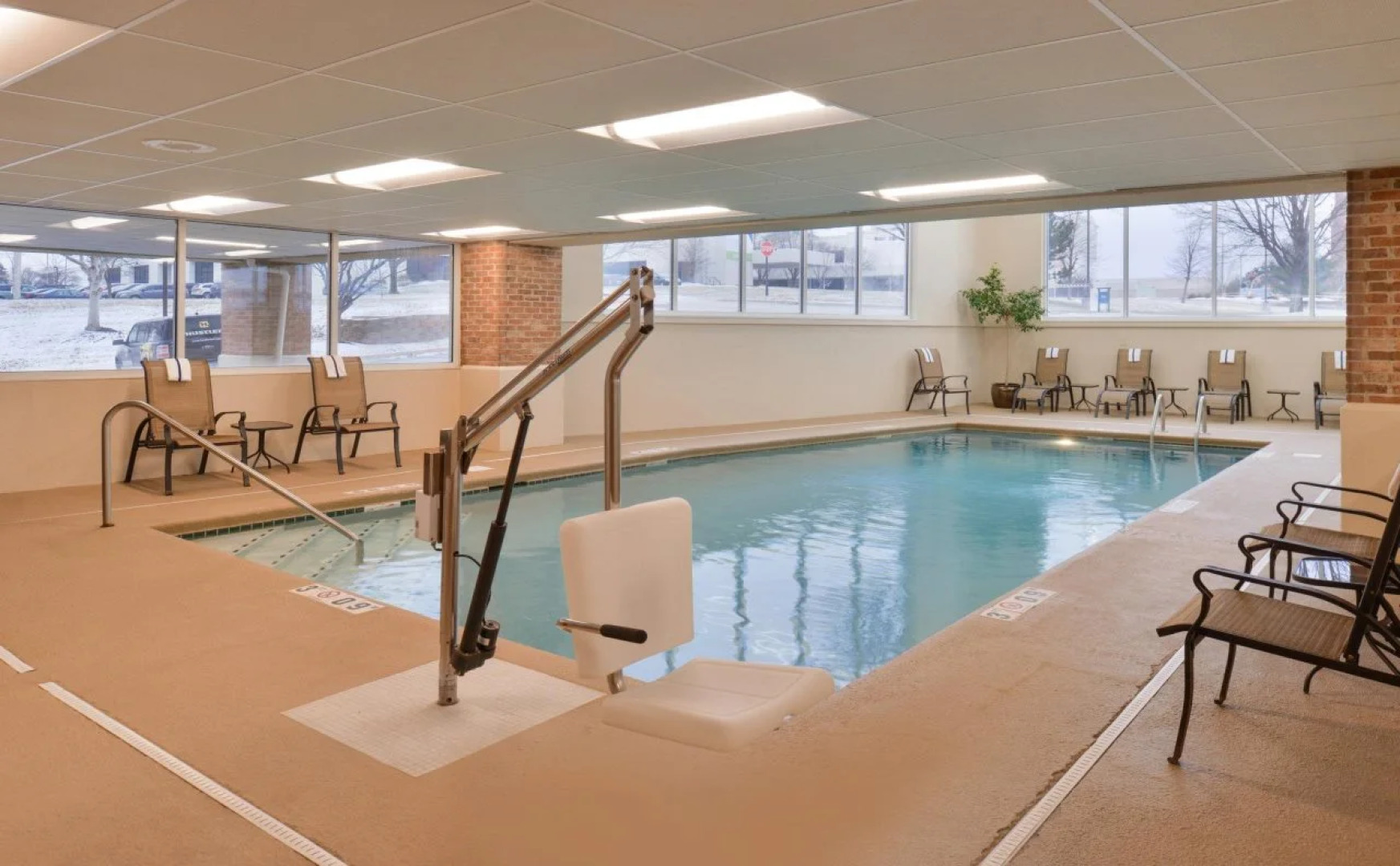 Holiday Inn Hotel & Suites Overland Park - Convention Center by IHG