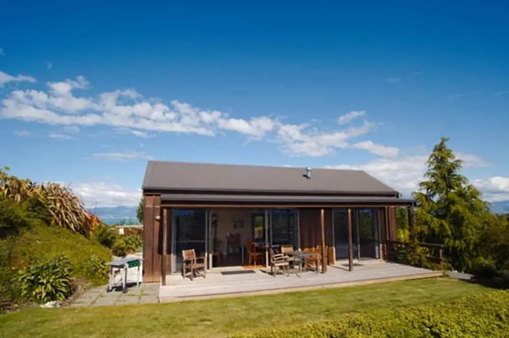 Clayridge House and cottage