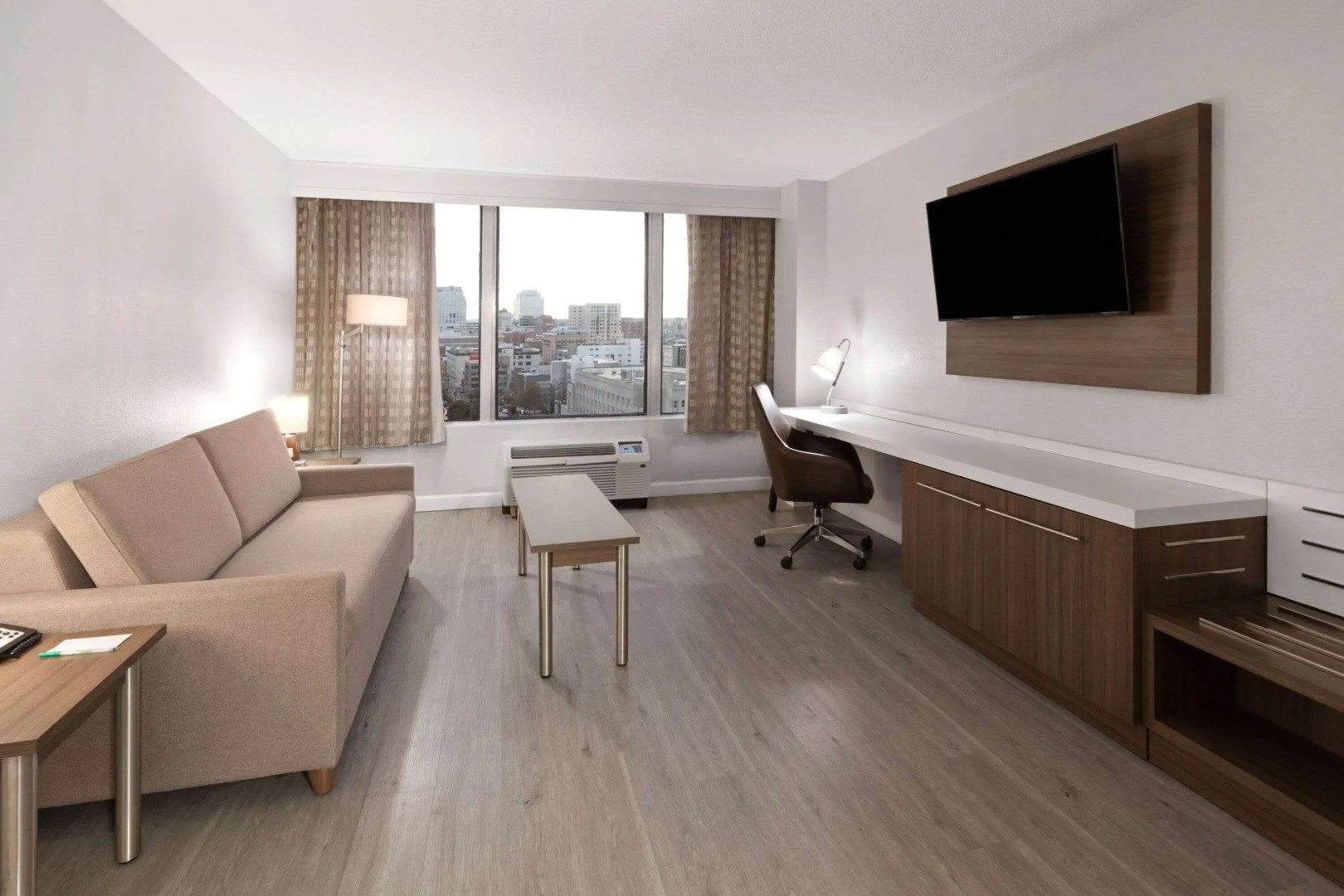 Wyndham Garden Norfolk Downtown