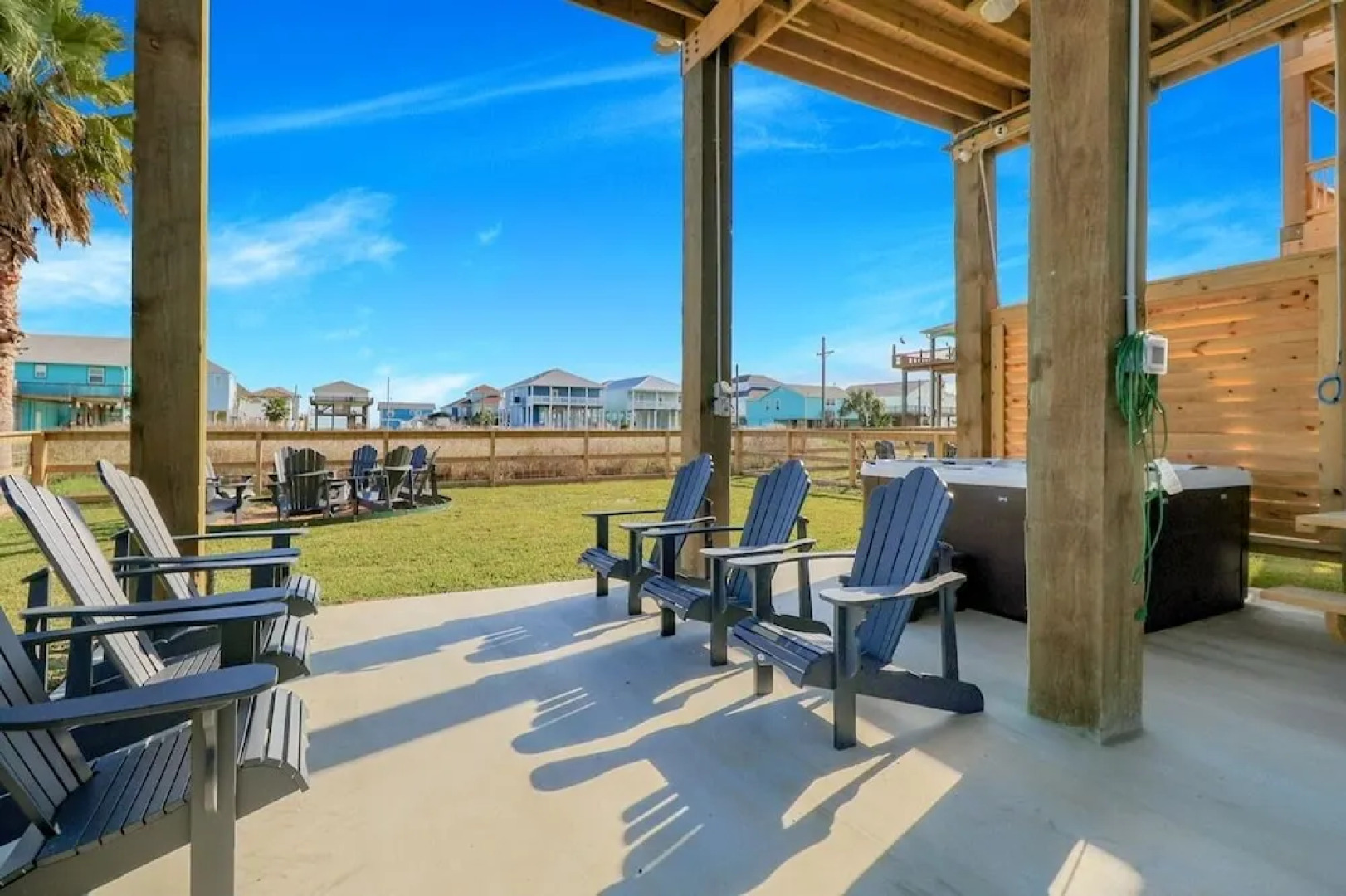 Coral Breeze 3 Bedroom Home by RedAwning