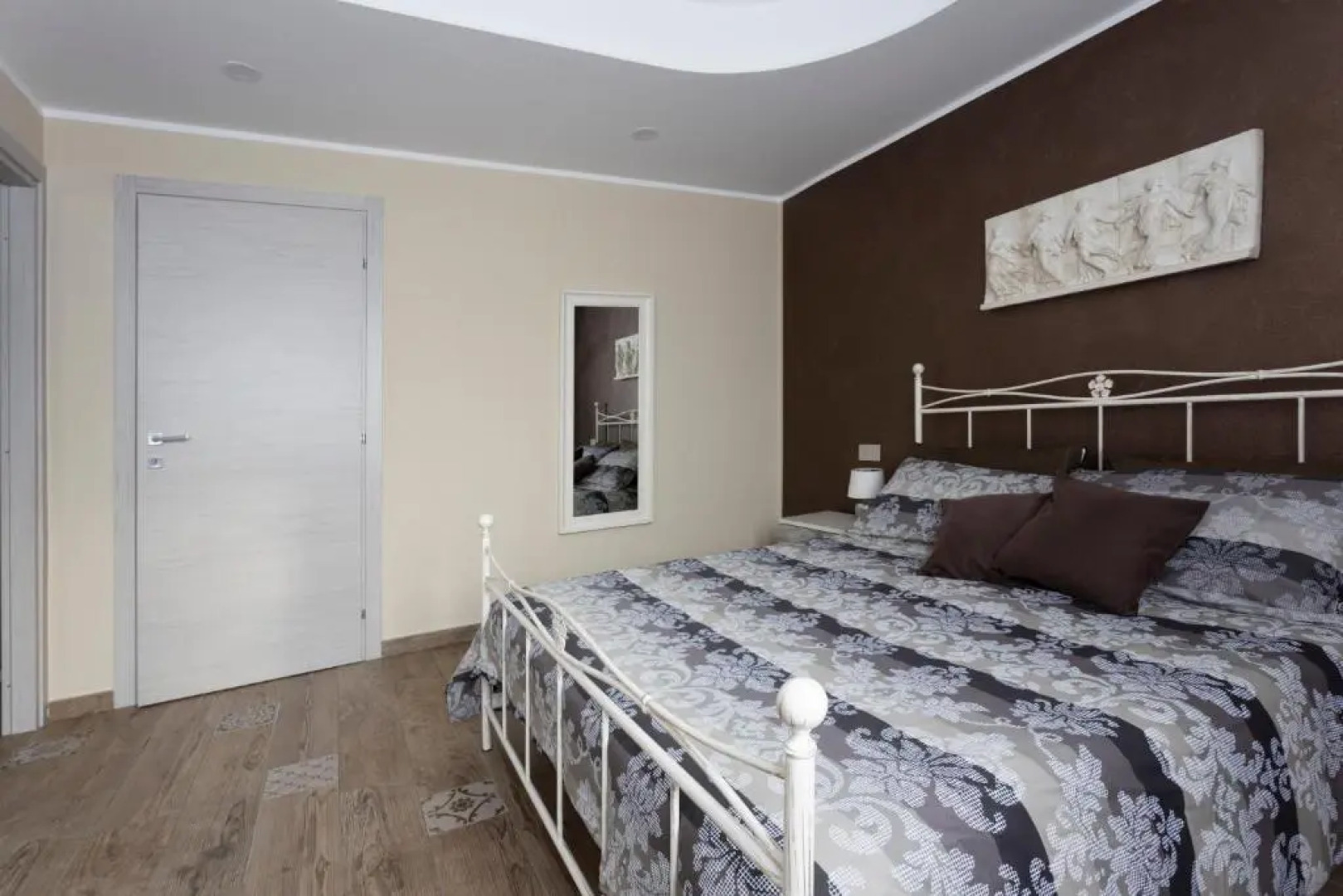 Elga's Apartment - Your charming stay on Lake Orta