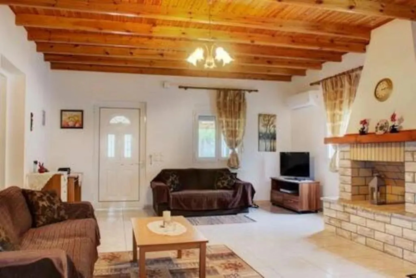 Kanakades Village House