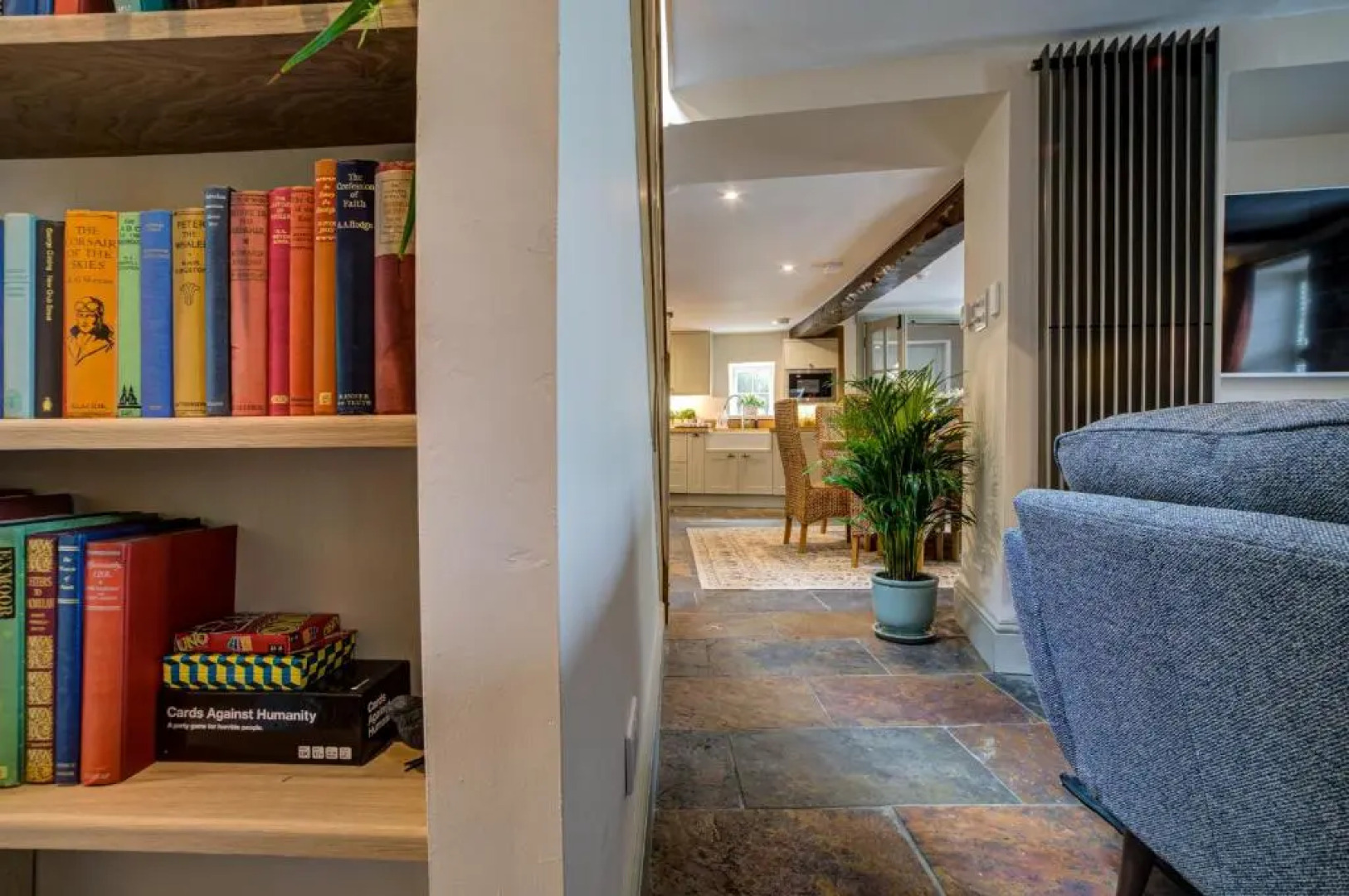 Chic Georgian town house in Cotswold town centre