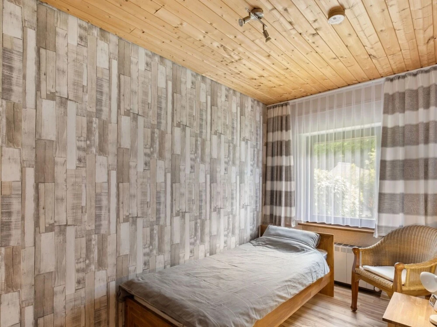 Feusdorf Forest Bungalow