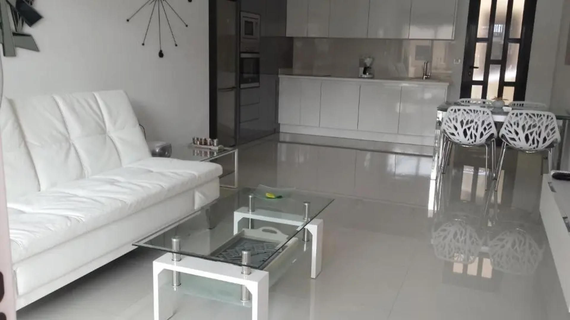 Playa Elisa Bay app 411