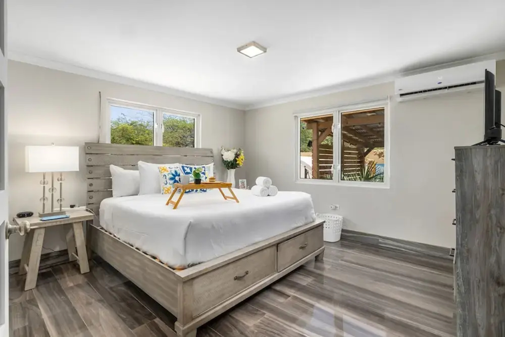 3br2ba Great Location Private Pool Amenities