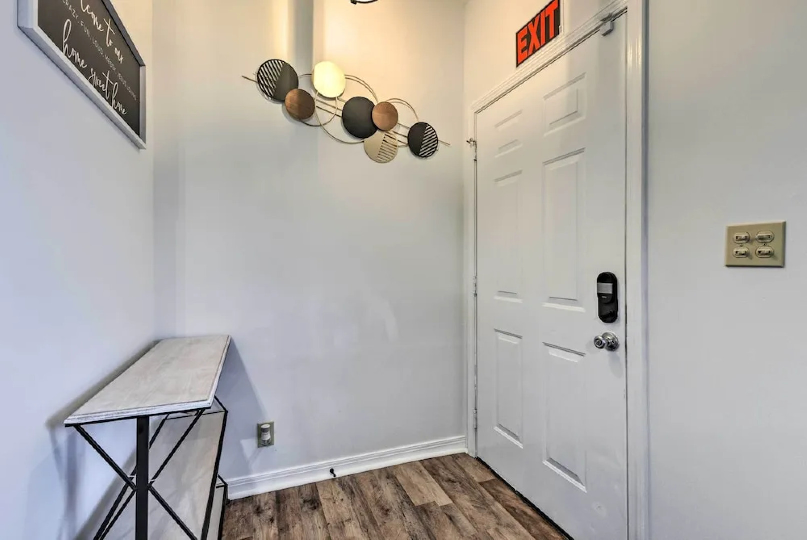 Ocean Springs Home w/ Sunroom ~ 5 Mi to Beach