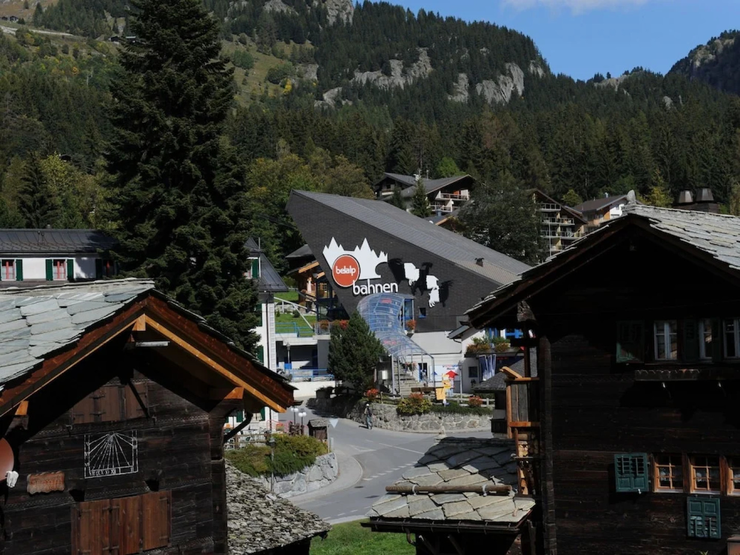 Looked After Holiday House With a Superb View Concerning the Rhonedal