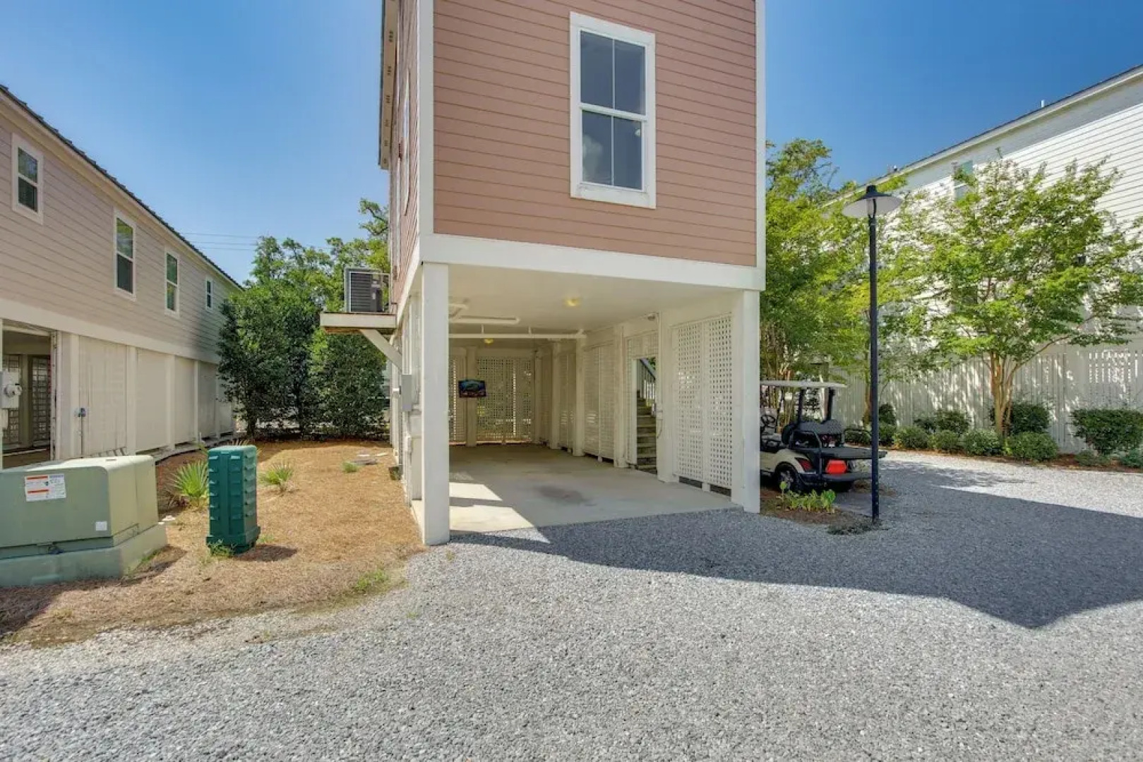 Walk to Beach: Cottage w/ Yard in Pass Christian!