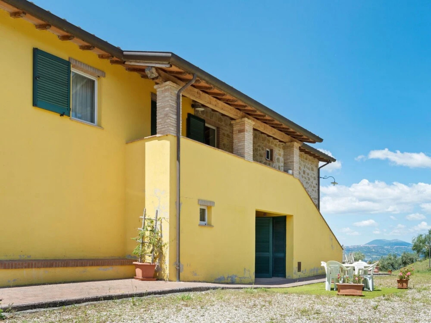 Scenic Holiday Home in Torgiano With Swimming Pool