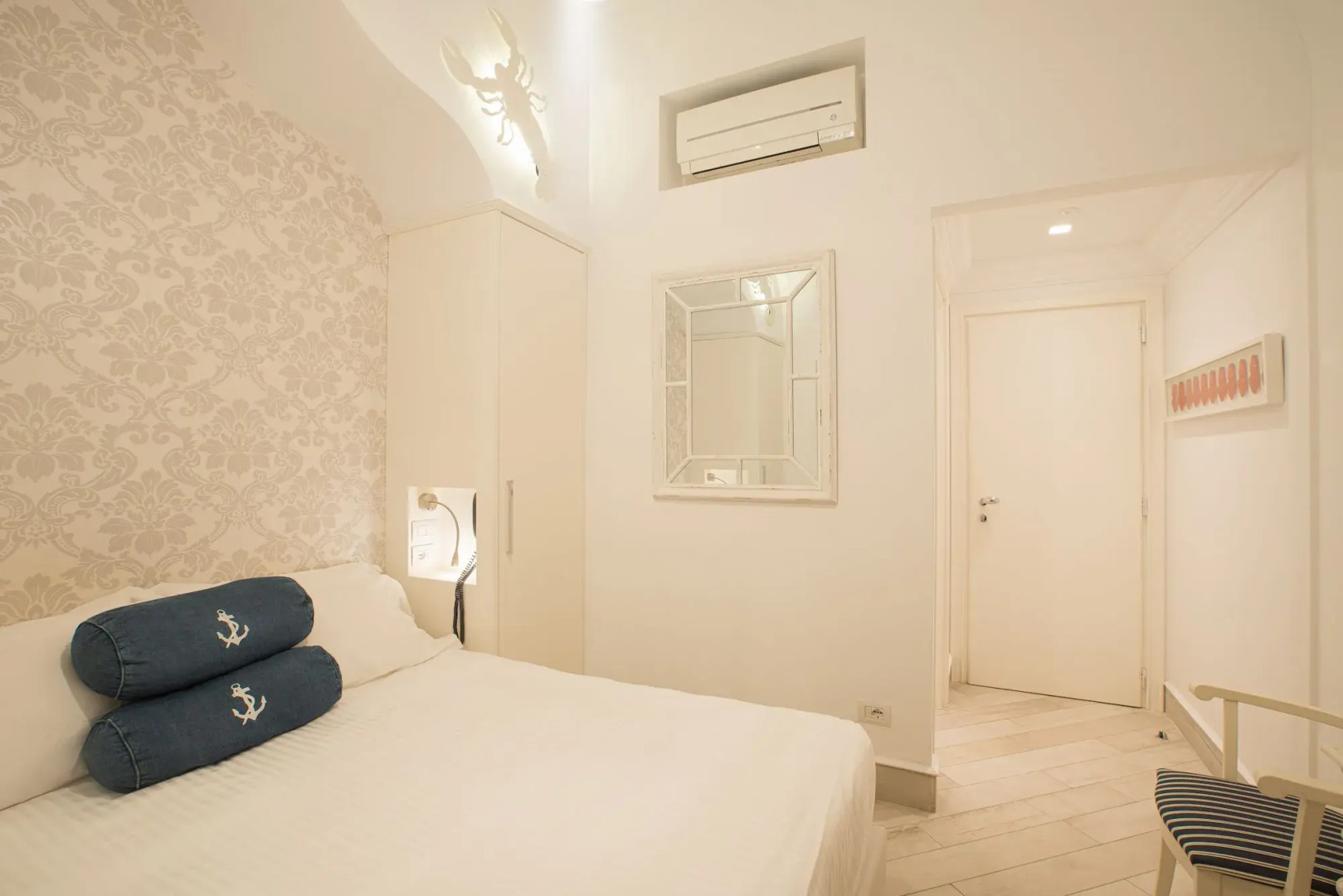 Marina Hotel Charming Rooms