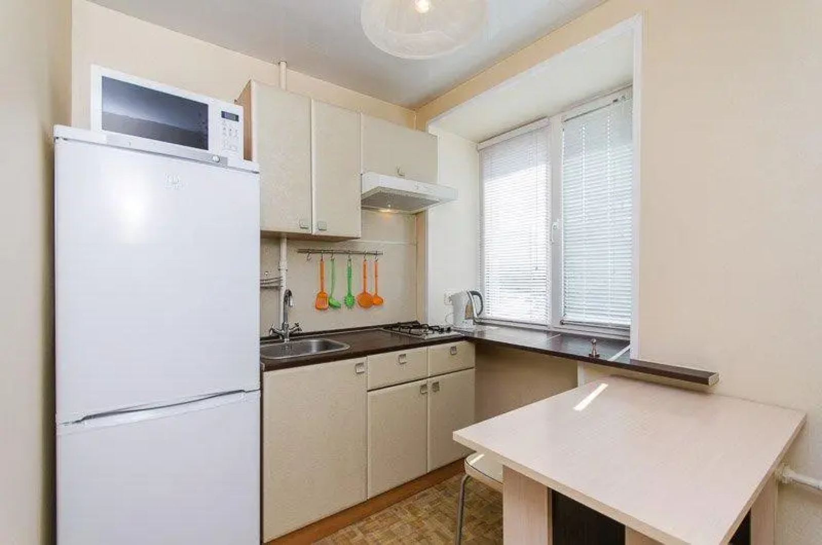 Apartments Sutki-Dom na Ploshchadi Gorkogo