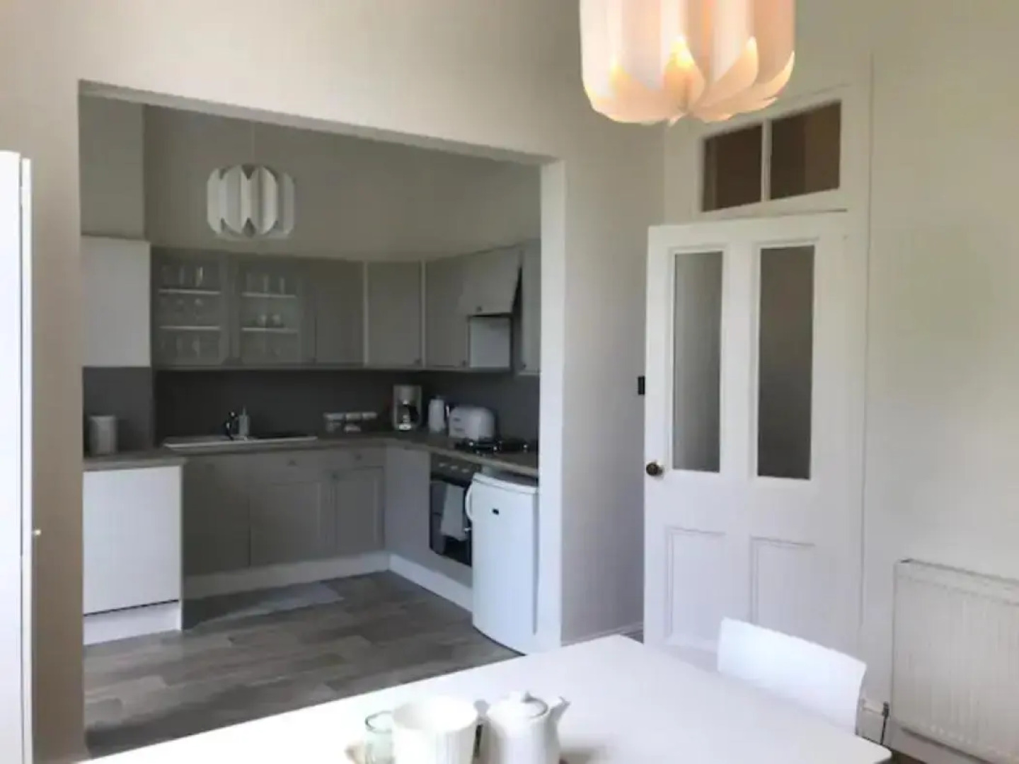 3 High Street, Dollar