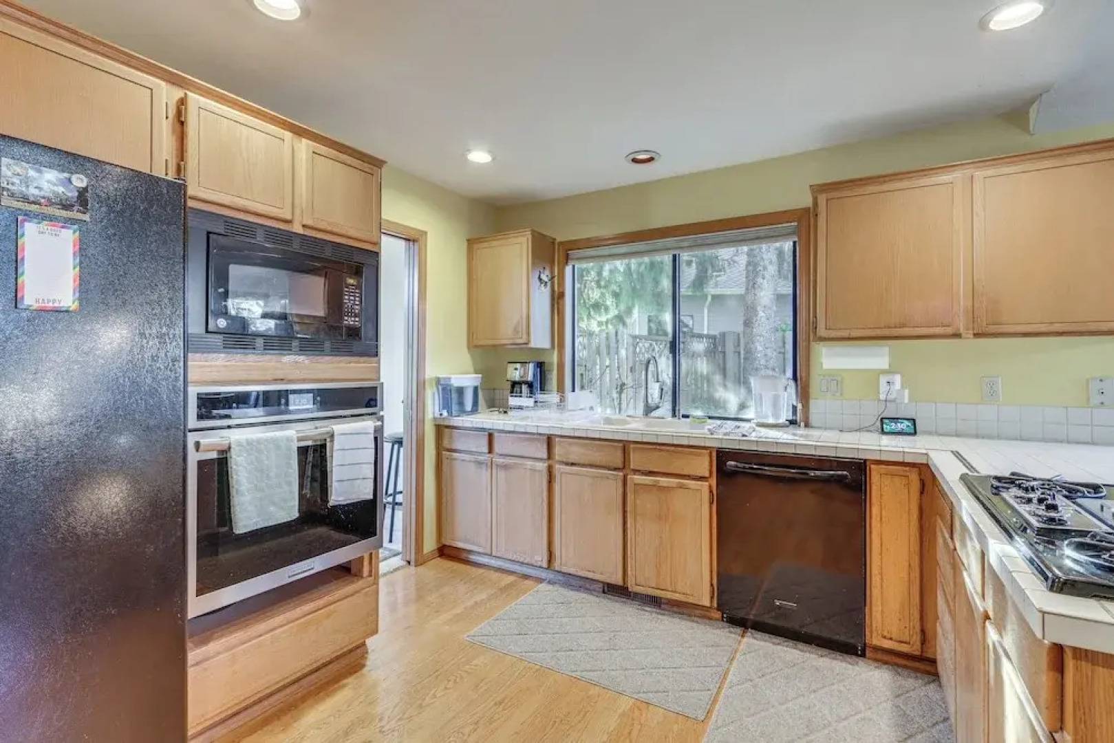 Lovely Portland Home ~ 10 Mi to Downtown!