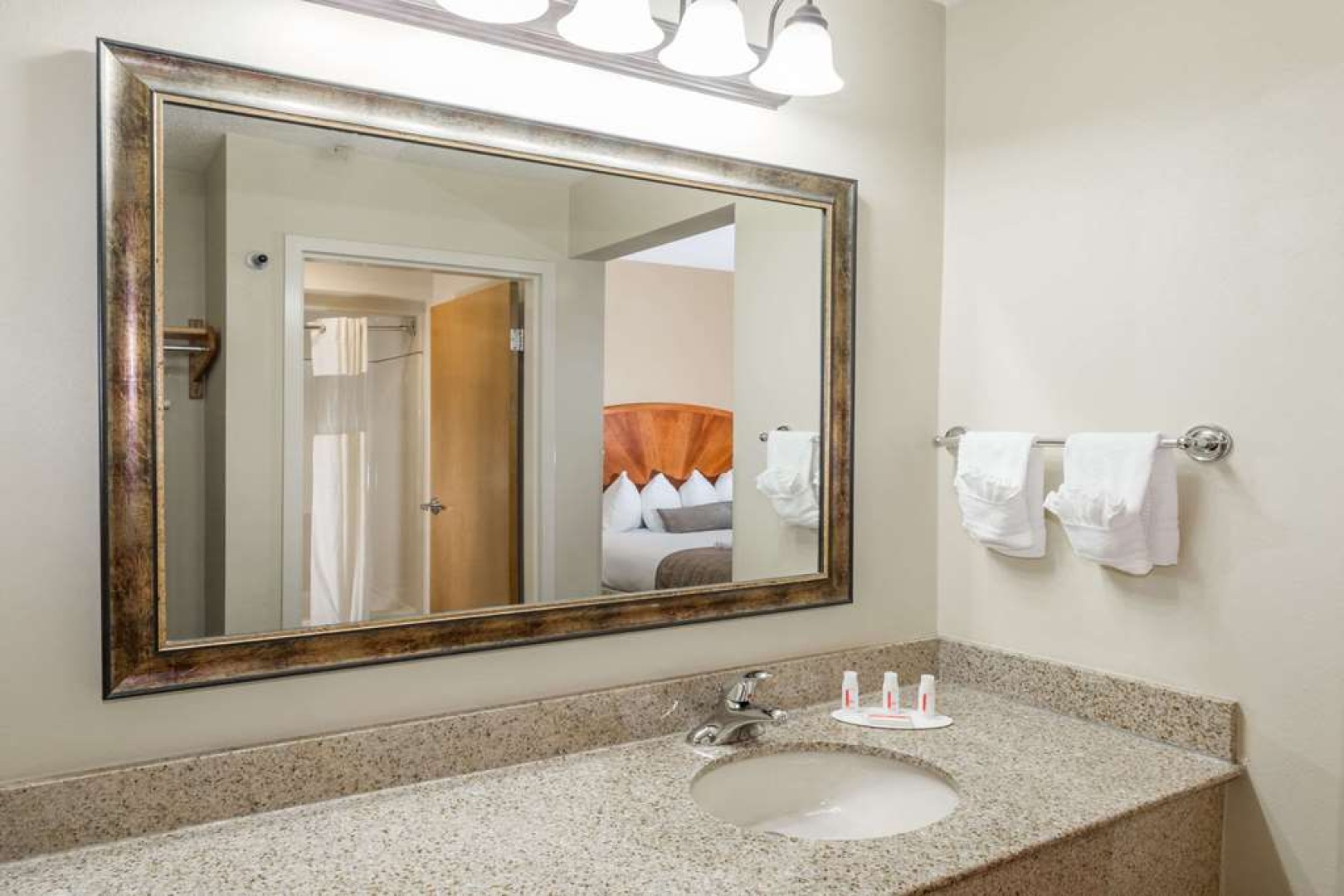 Baymont Inn & Suites Asheville/Biltmore
