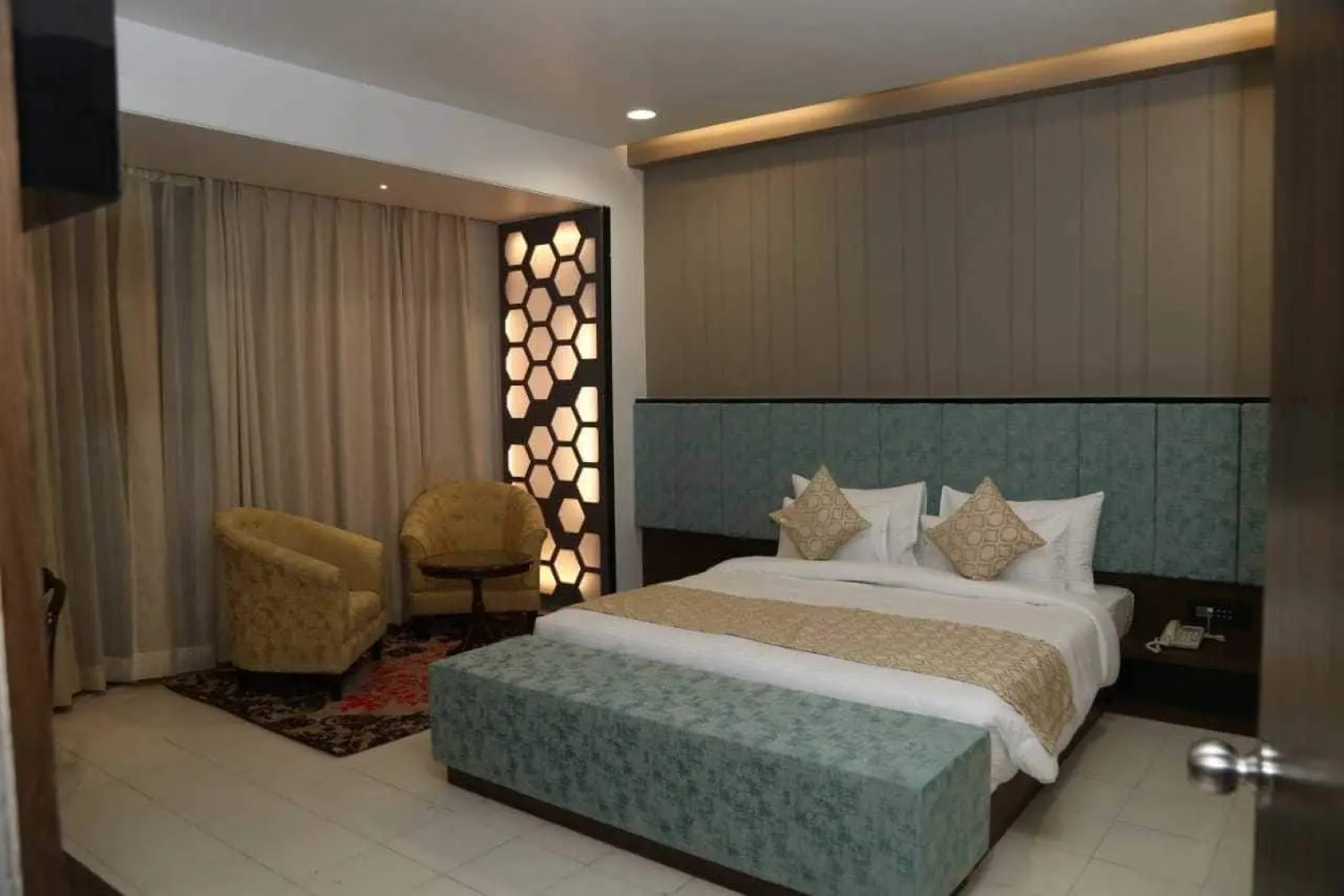 The Maruti Nandan Grand