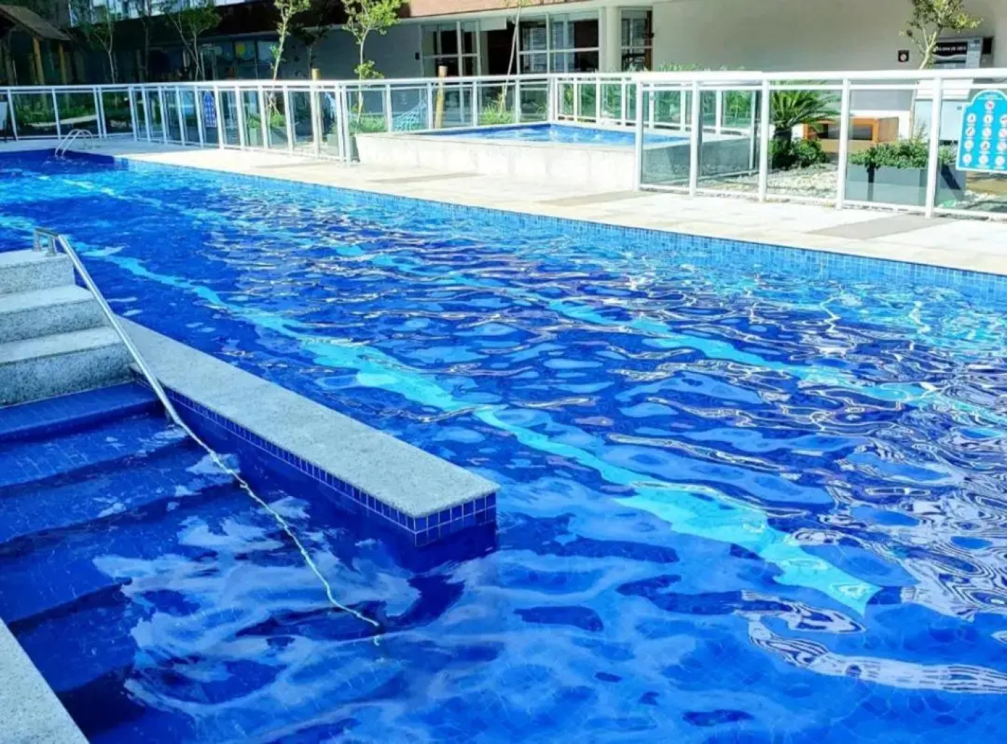 Santos Unlimited 2 Dormitórios, 32o andar com vista Mar!