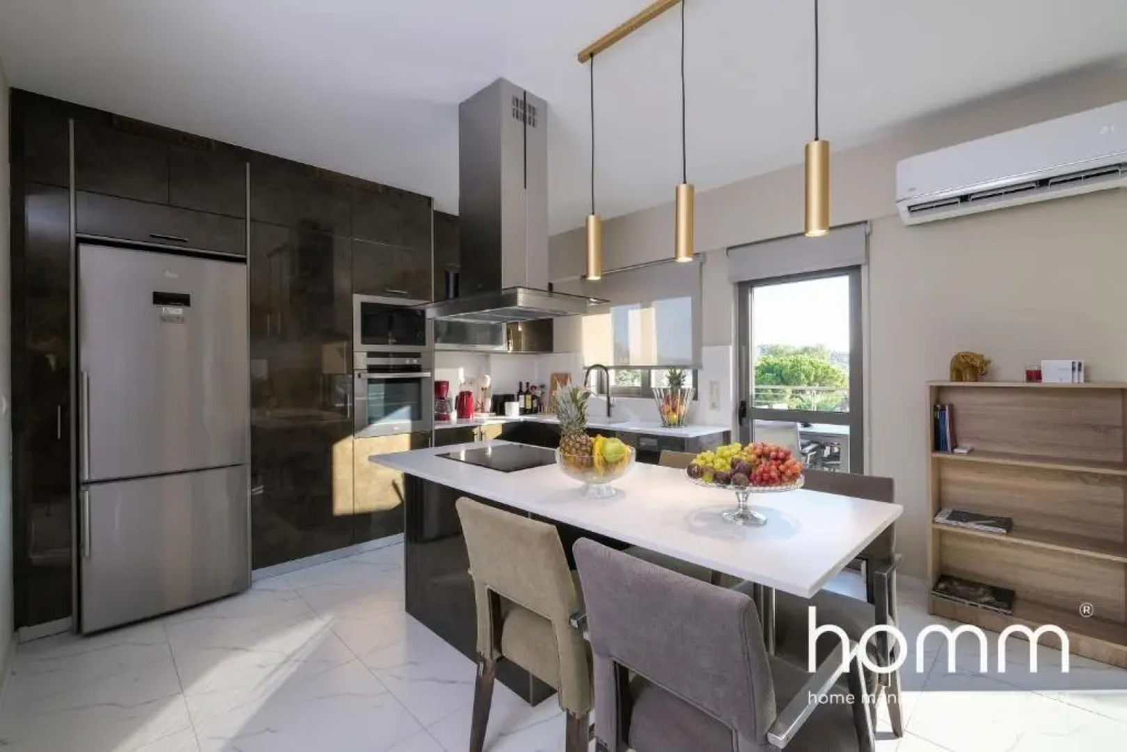 Spacious & Minimal Paiania homm 10min to Airport