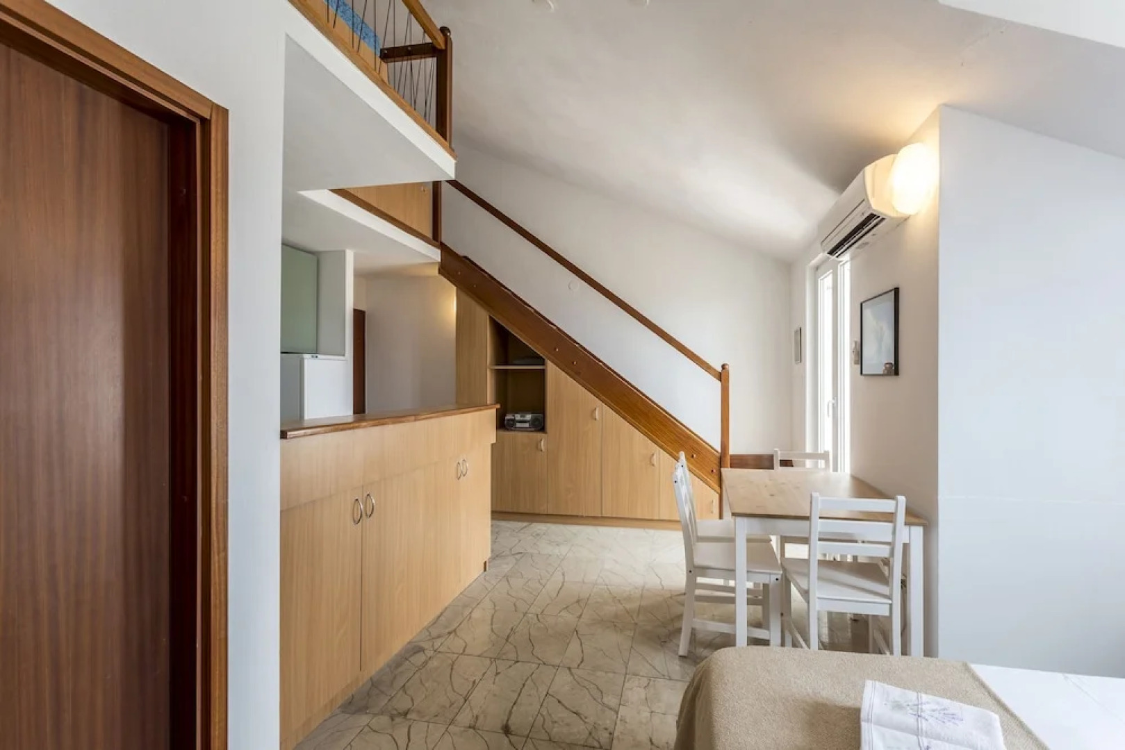 Bol Apartments Gospojica