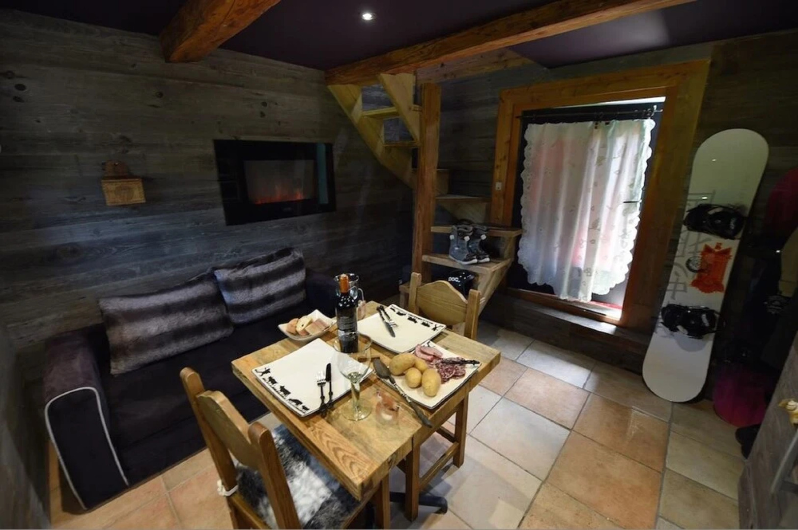 Chalet With one Room in Montriond, With Wonderful Mountain View, Furni