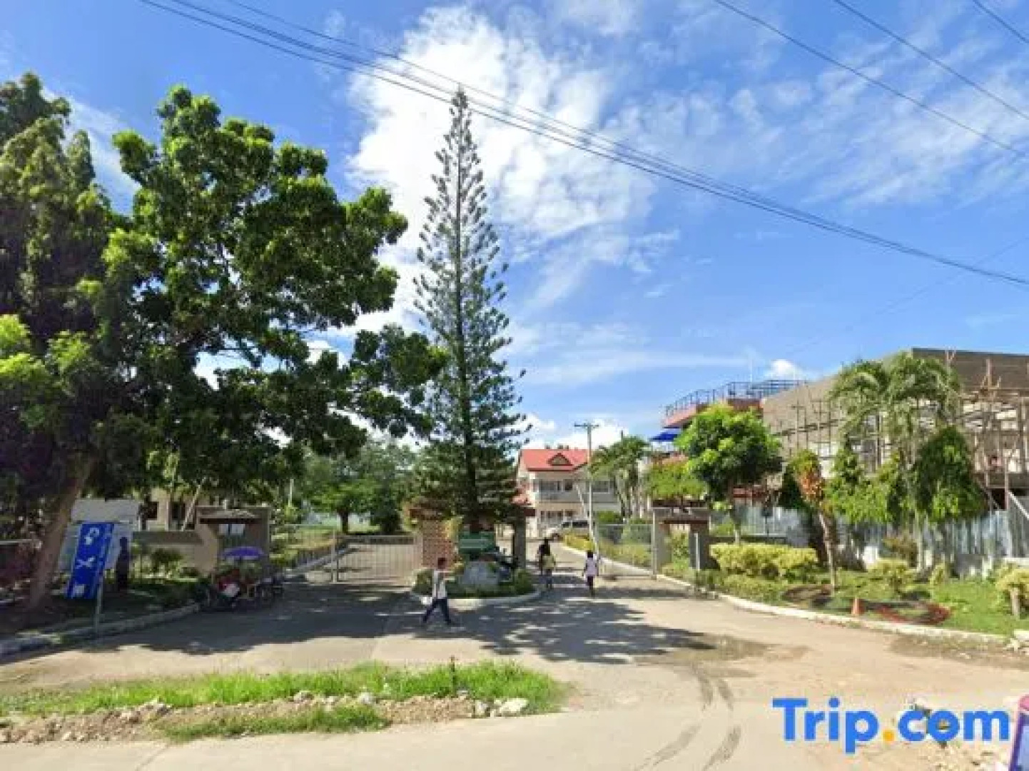 Sonrisa - Golden Meadows by Hiverooms