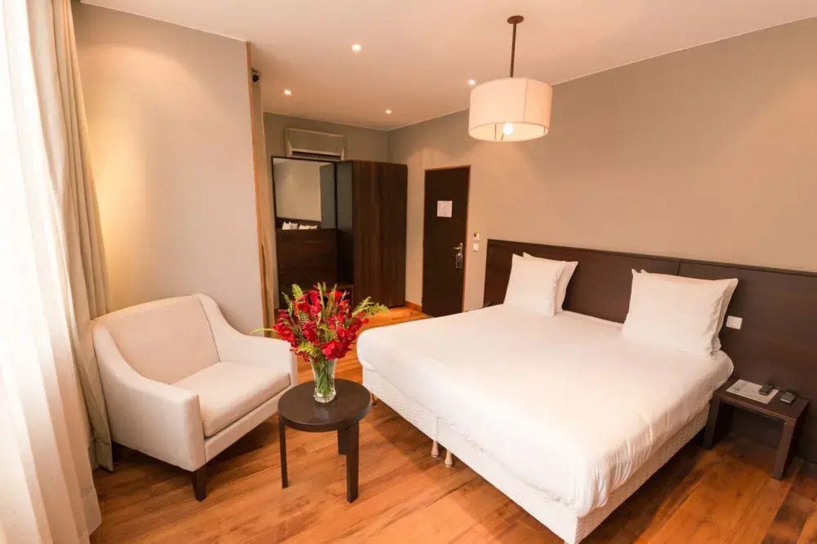 Le Louvre Hotel & Spa