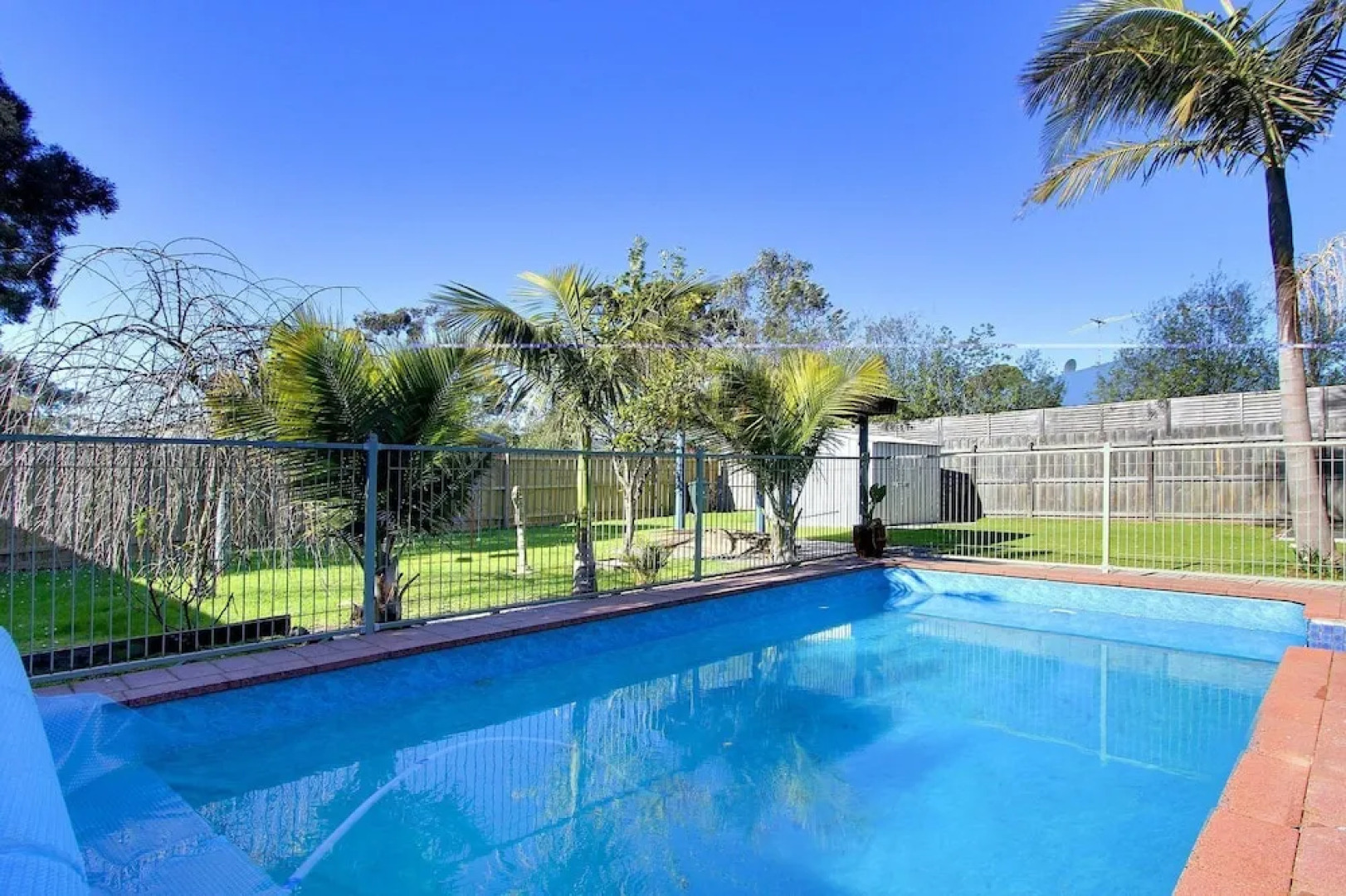 47 Anderson with Pool in Cowes