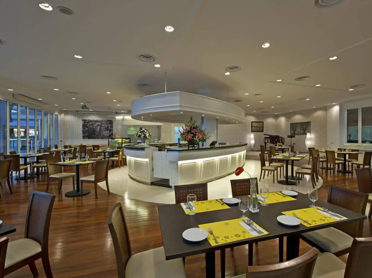 Royale Chulan The Curve