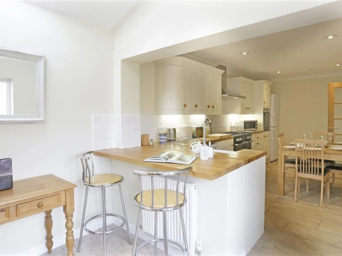 Modern Holiday Home in Reydon With Garden