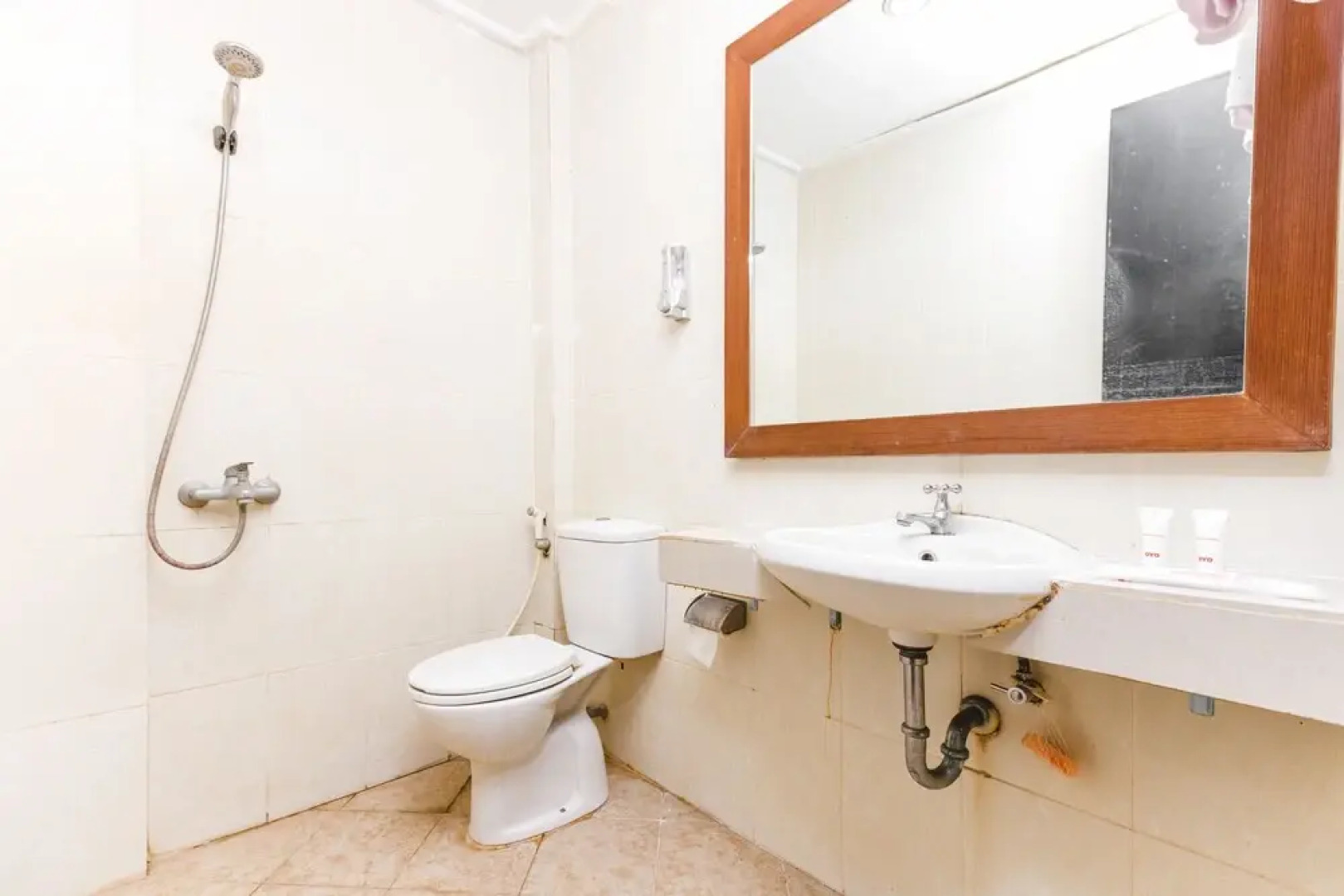 Capital O 2009 Hotel Charisma Marine