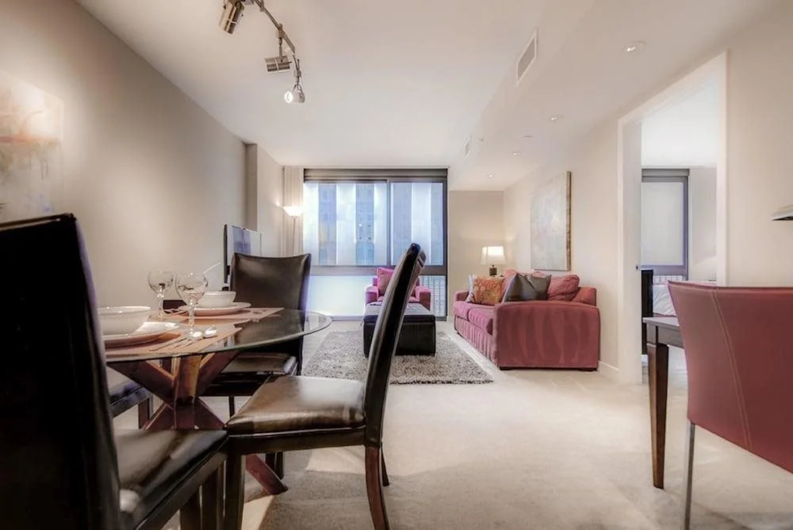 Global Luxury Suites Bridgepoint Circle