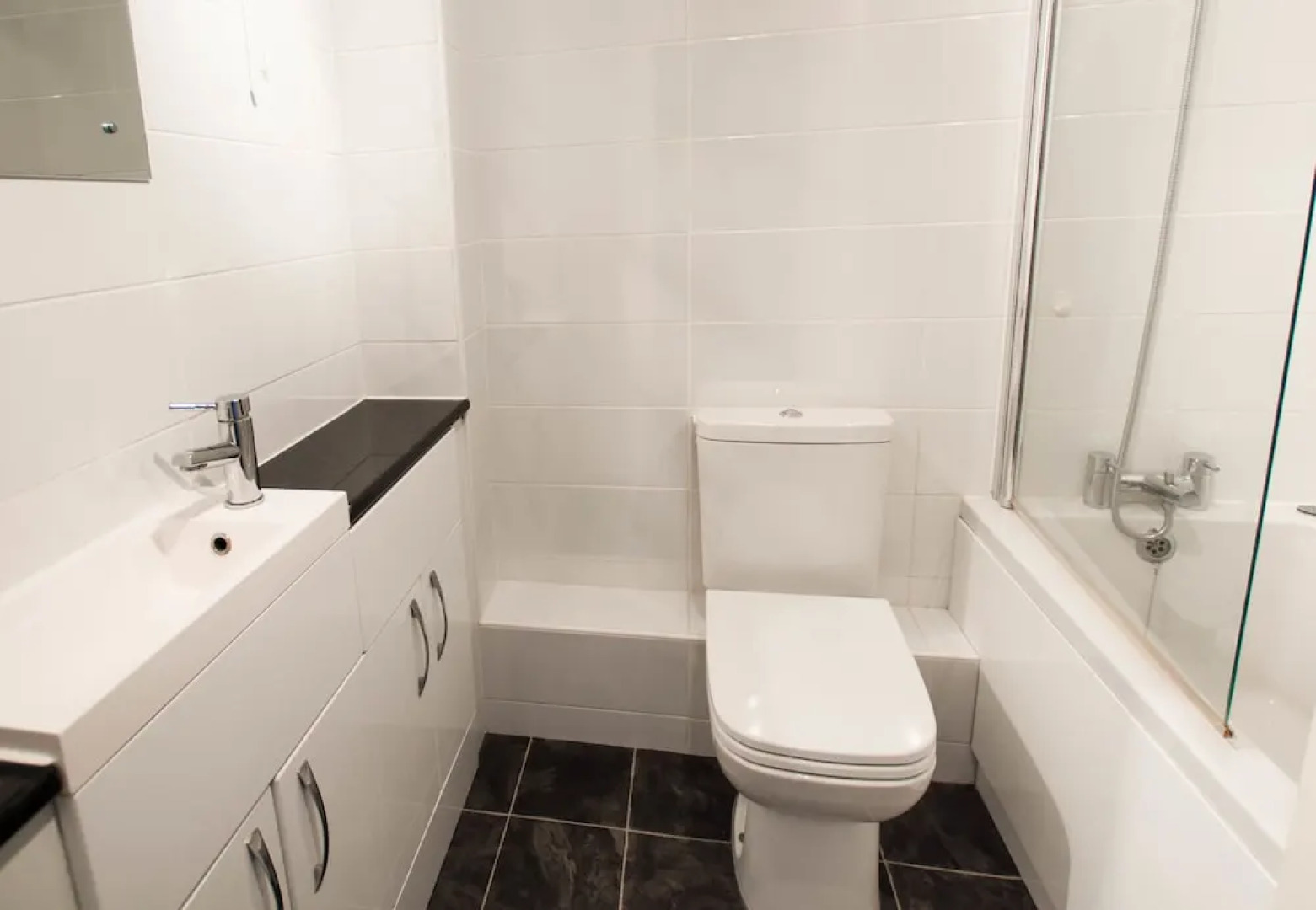 Oaklands House Serviced Apartments