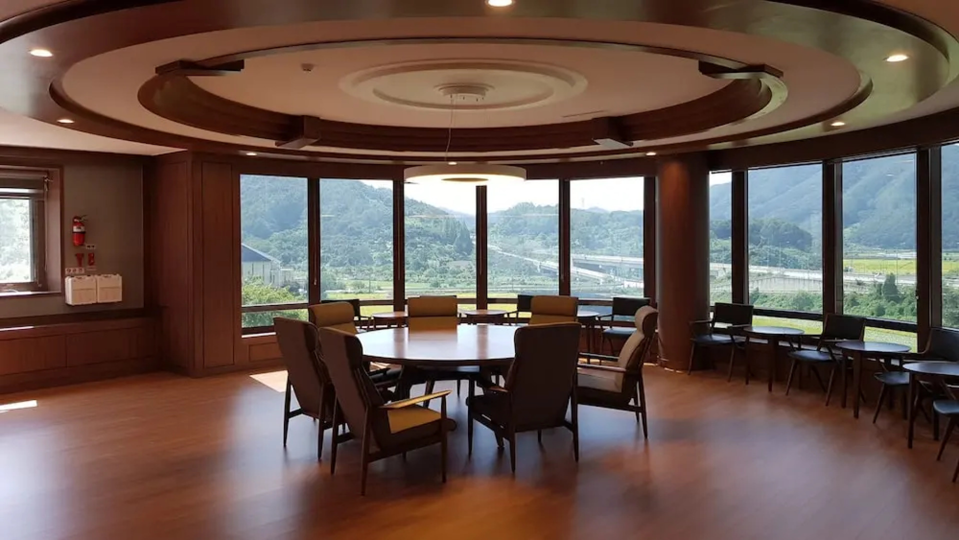 Moonkang S Spa Hotel