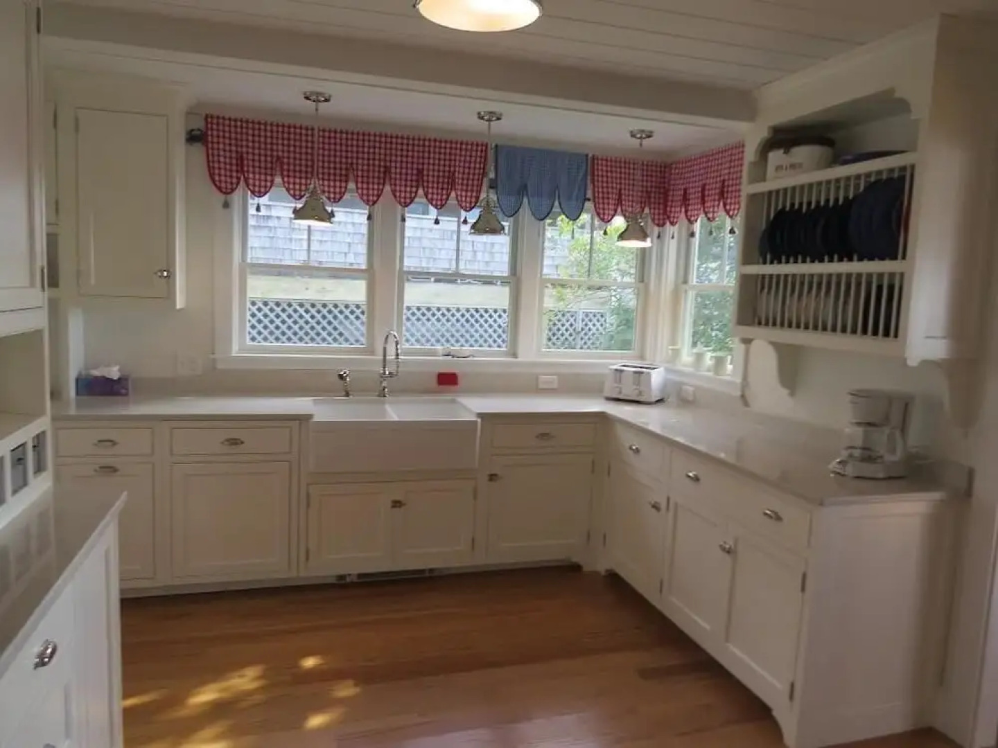 16 Flakeyard Way - Four Bedroom House