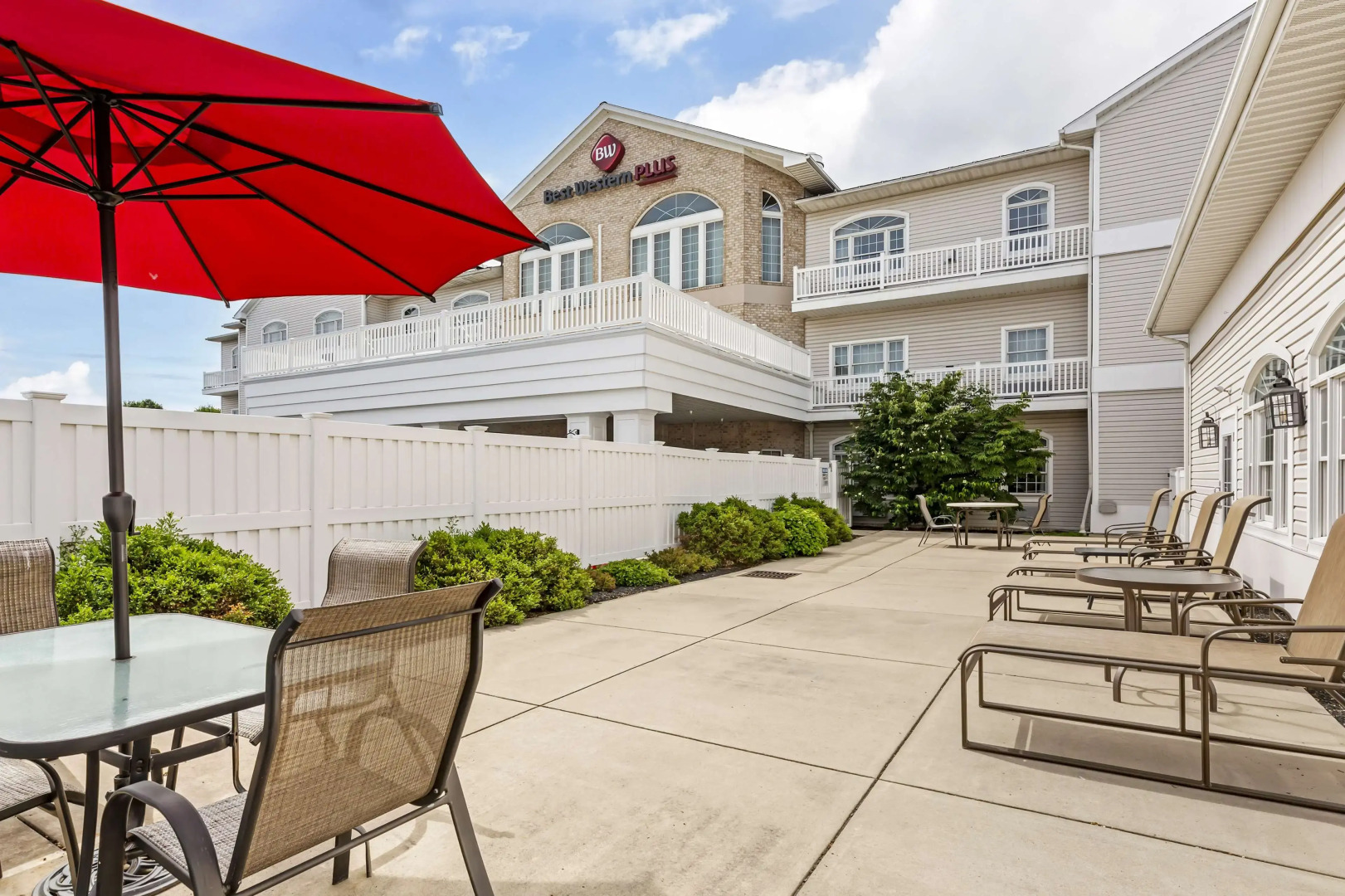 Best Western Plus Dutch Haus Inn and Suites