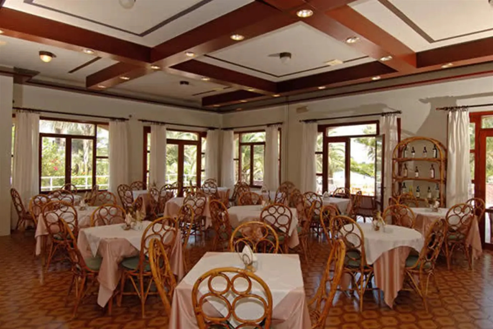 Zeus Hotels Palm Beach