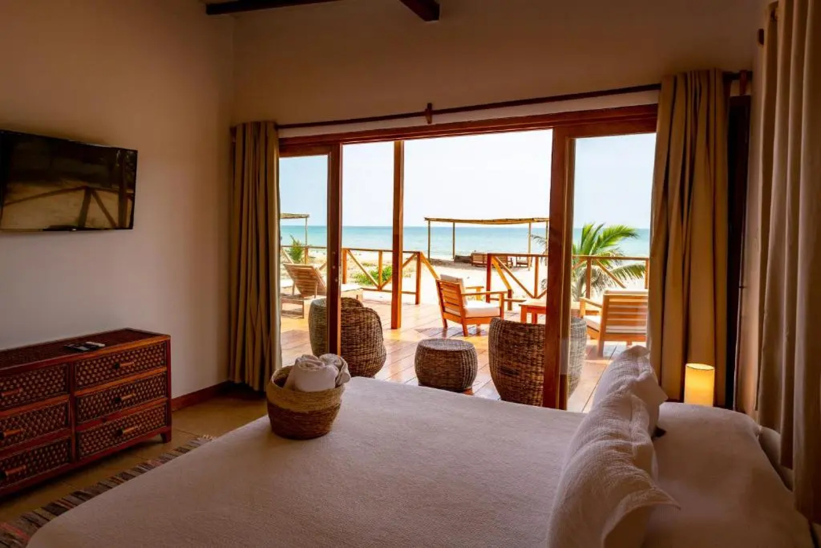 Hotel Punta Camarón Bungalows & Suites