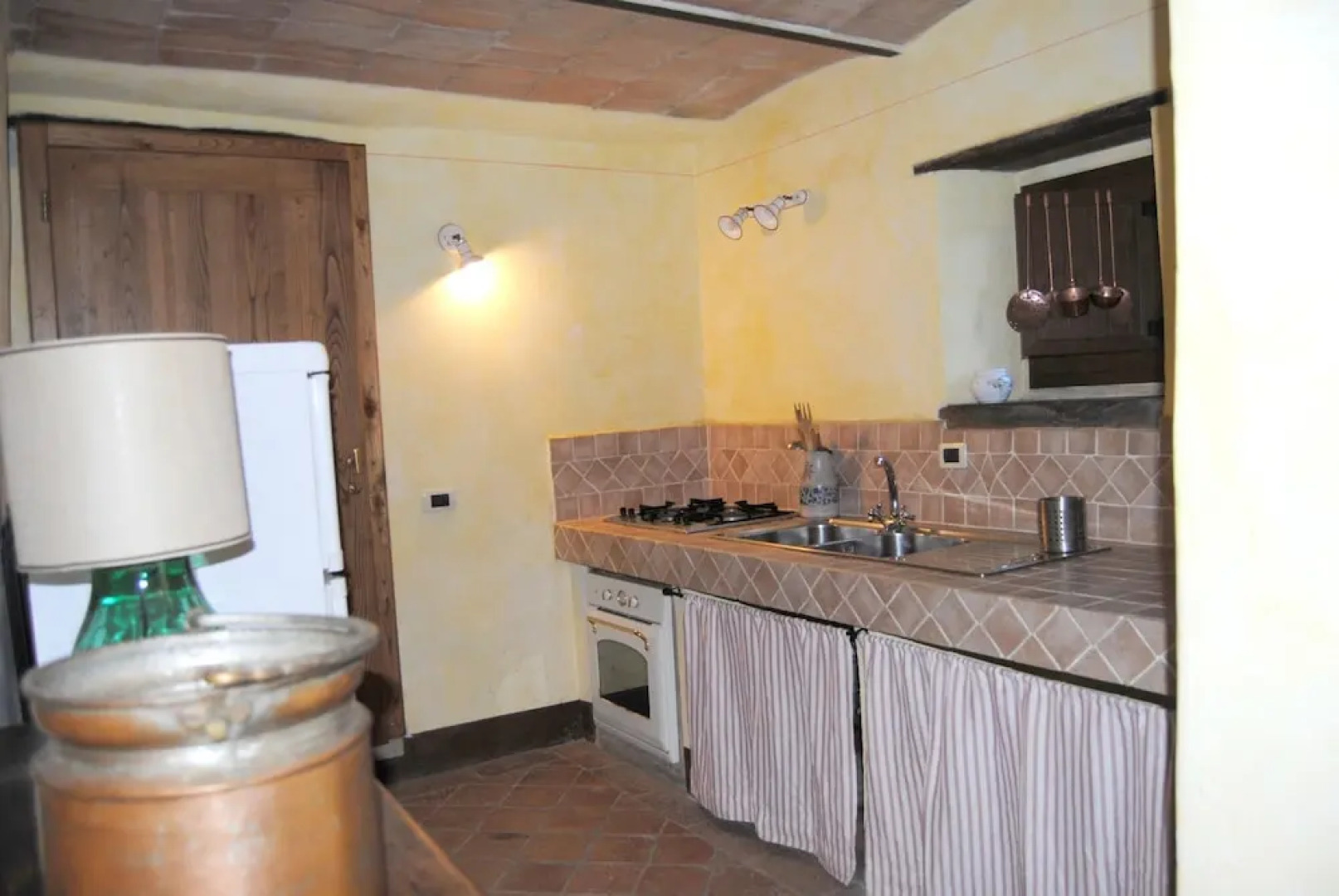 Apartment With 2 Bedrooms in Caprese Michelangelo, With Pool Access an