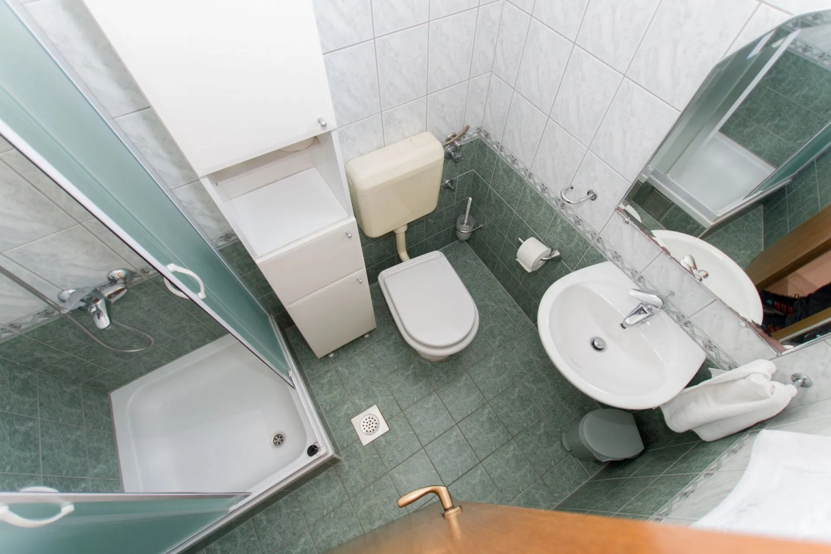 Apartment Prgo - spacious with view & parking: A3  3. kat Makarska, Riviera Makarska