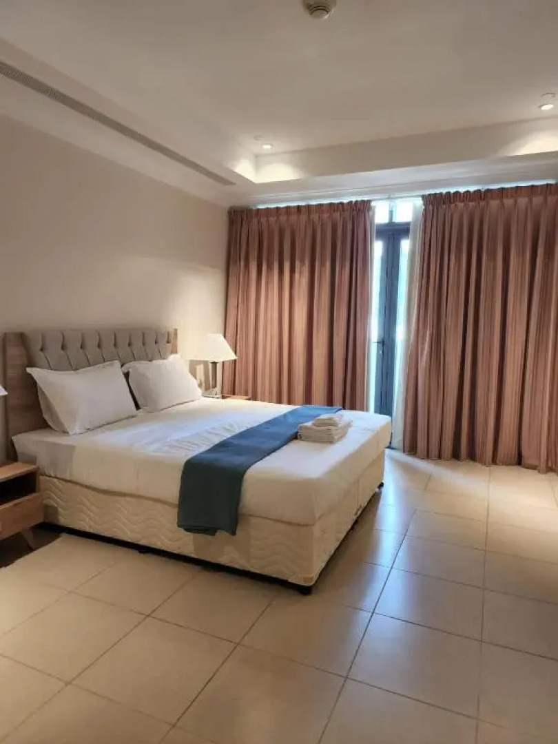 Lovely One Bedroom Apartment Porto Arabia, The Pearl Qatar