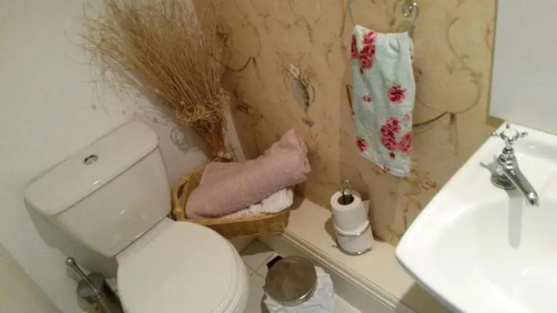 Riverview Bed And Breakfast